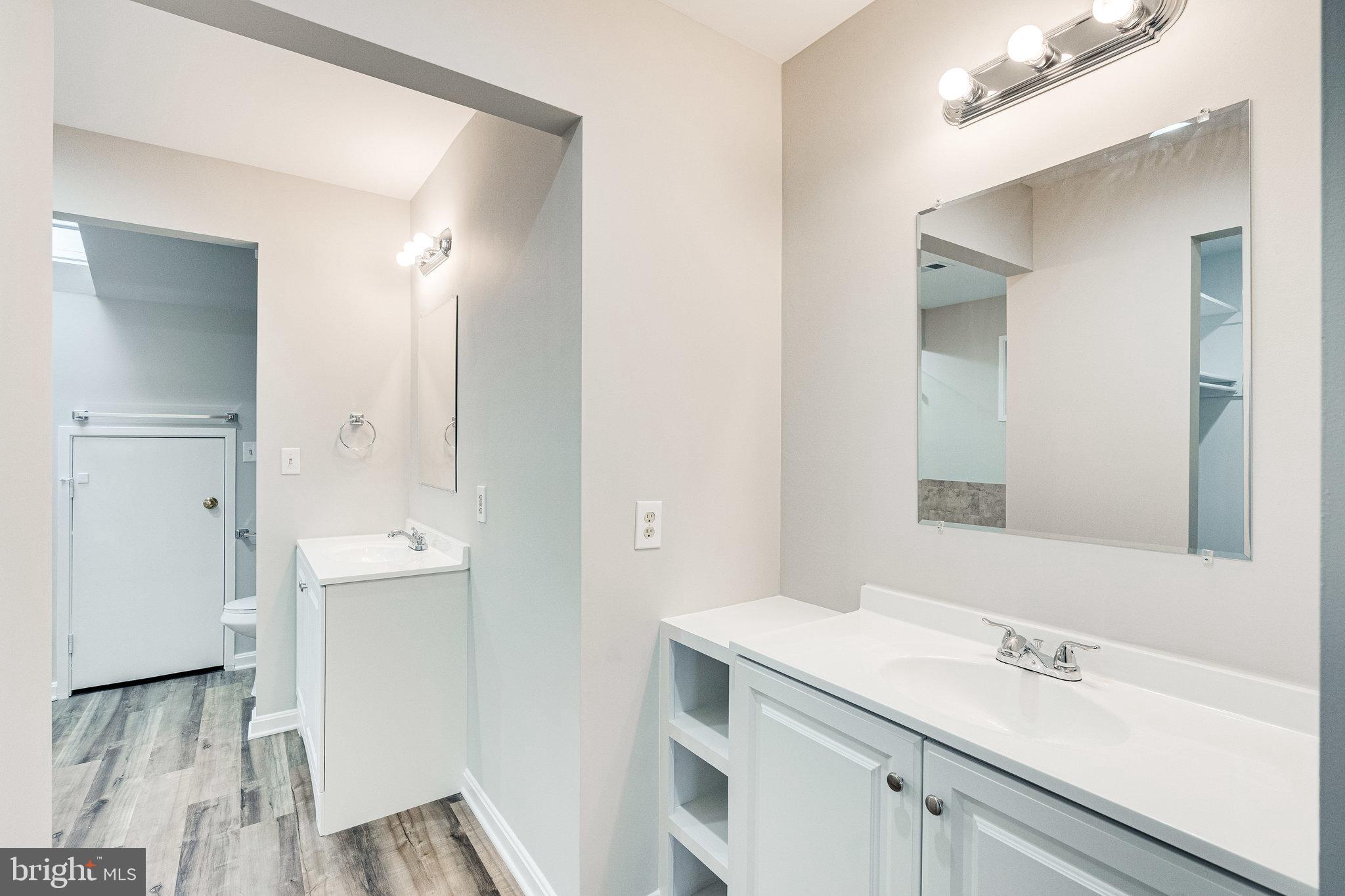 LAKE FOREST - Residential