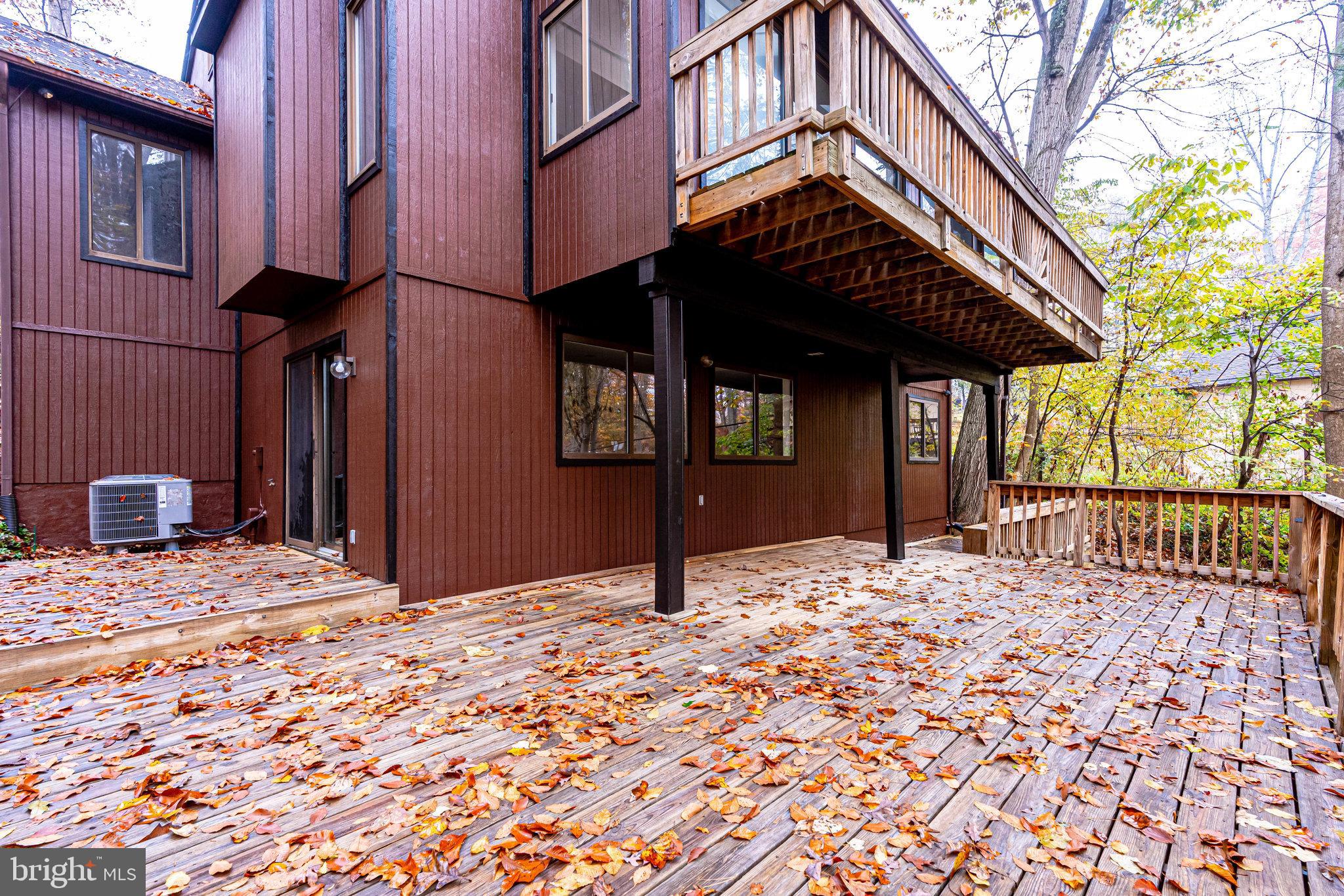 LAKE FOREST - Residential