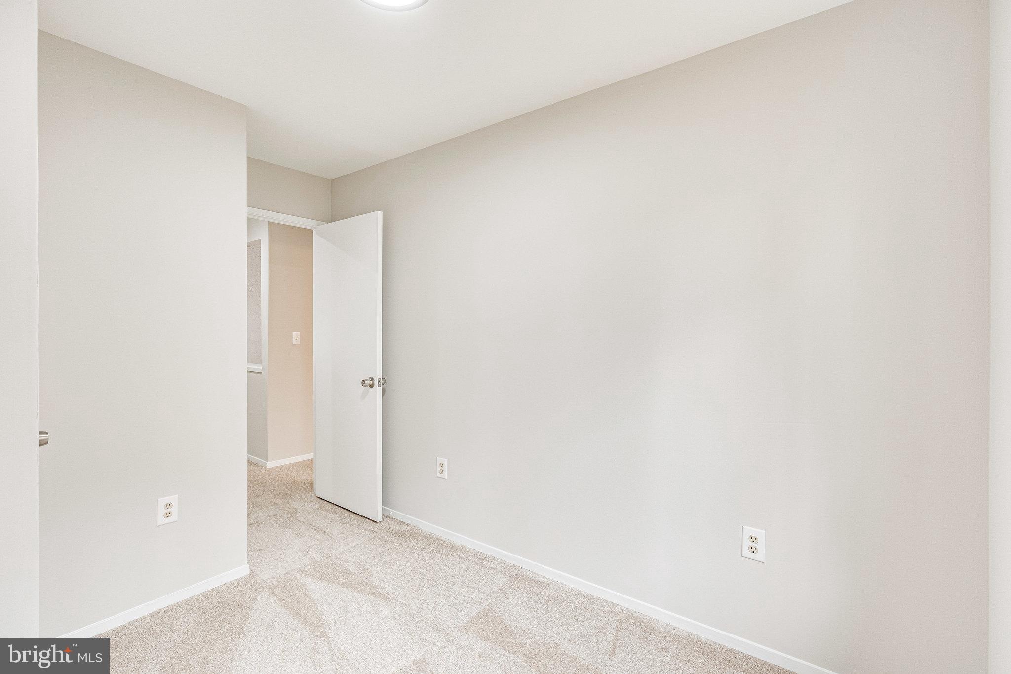 LAKE FOREST - Residential