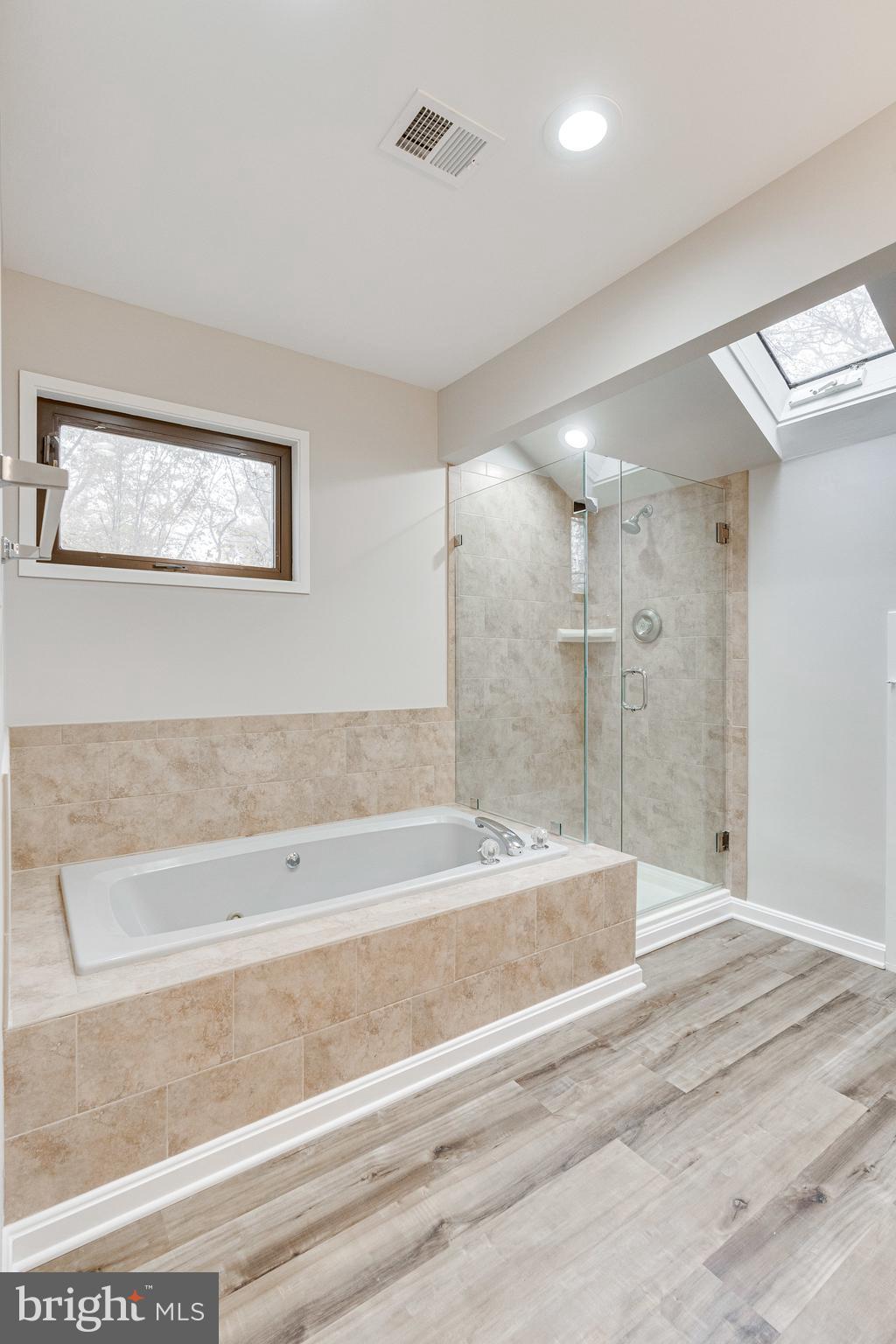 LAKE FOREST - Residential