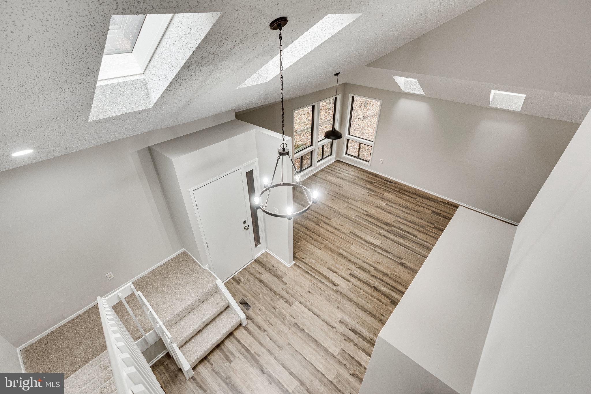 LAKE FOREST - Residential