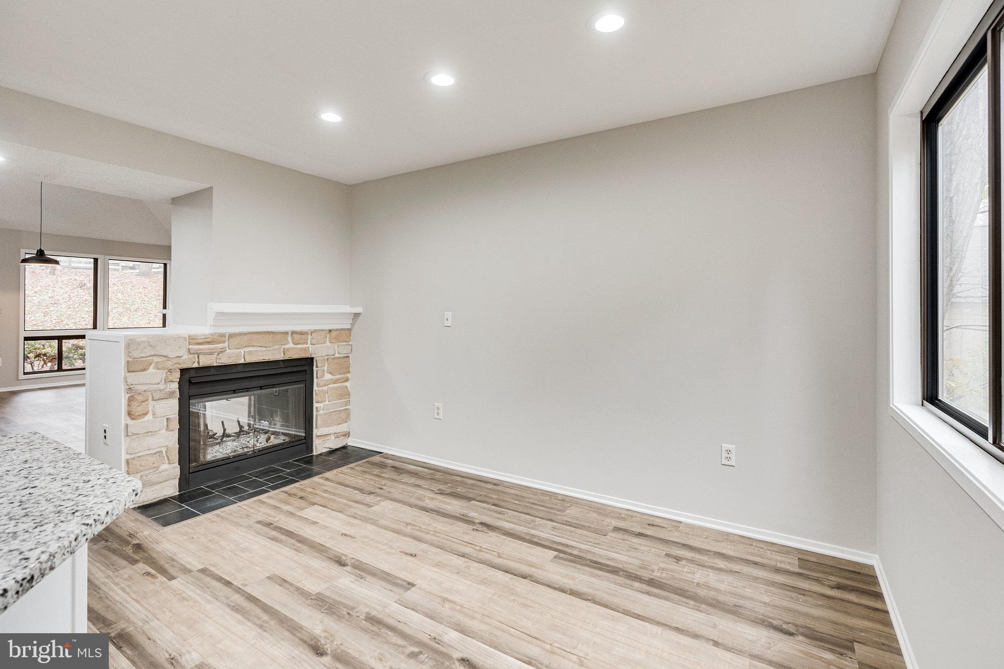 LAKE FOREST - Residential