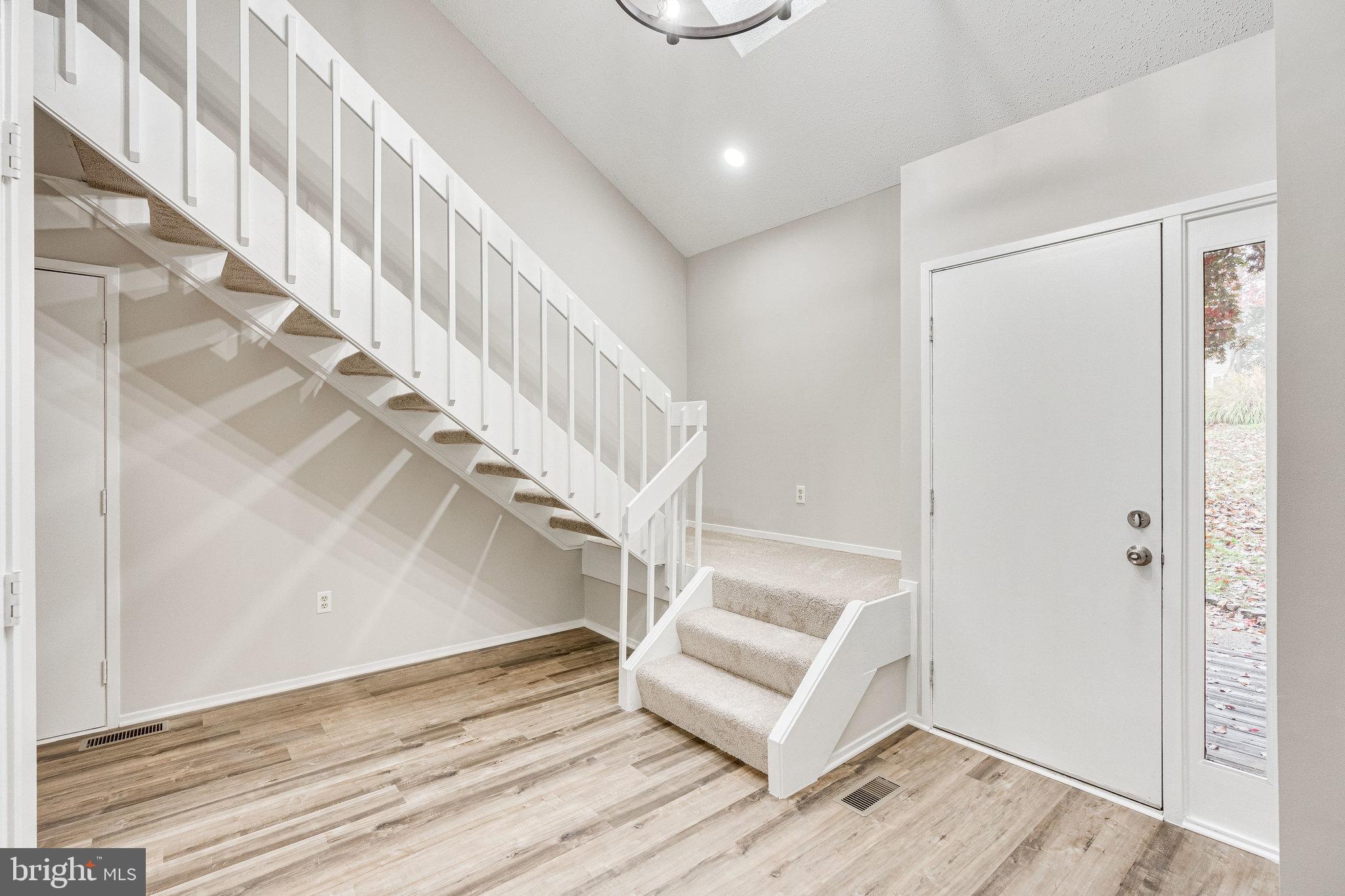 LAKE FOREST - Residential