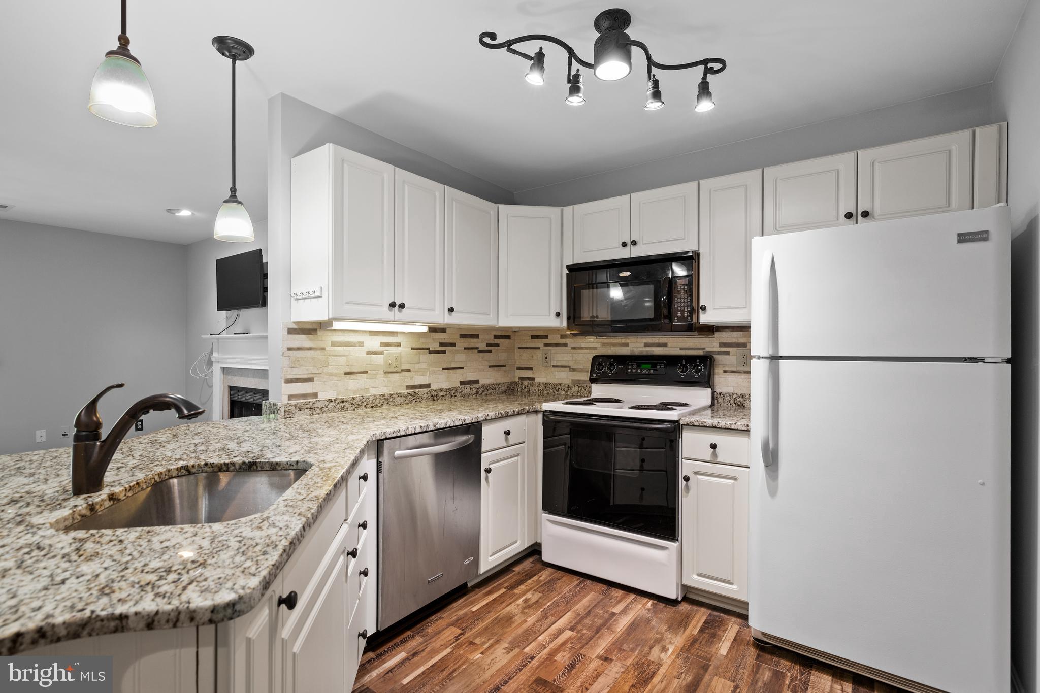 MAYS CHAPEL - Residential