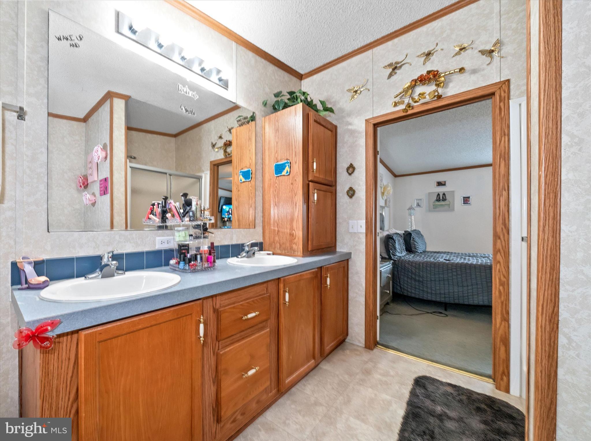 ANGOLA NECK PARK - Residential