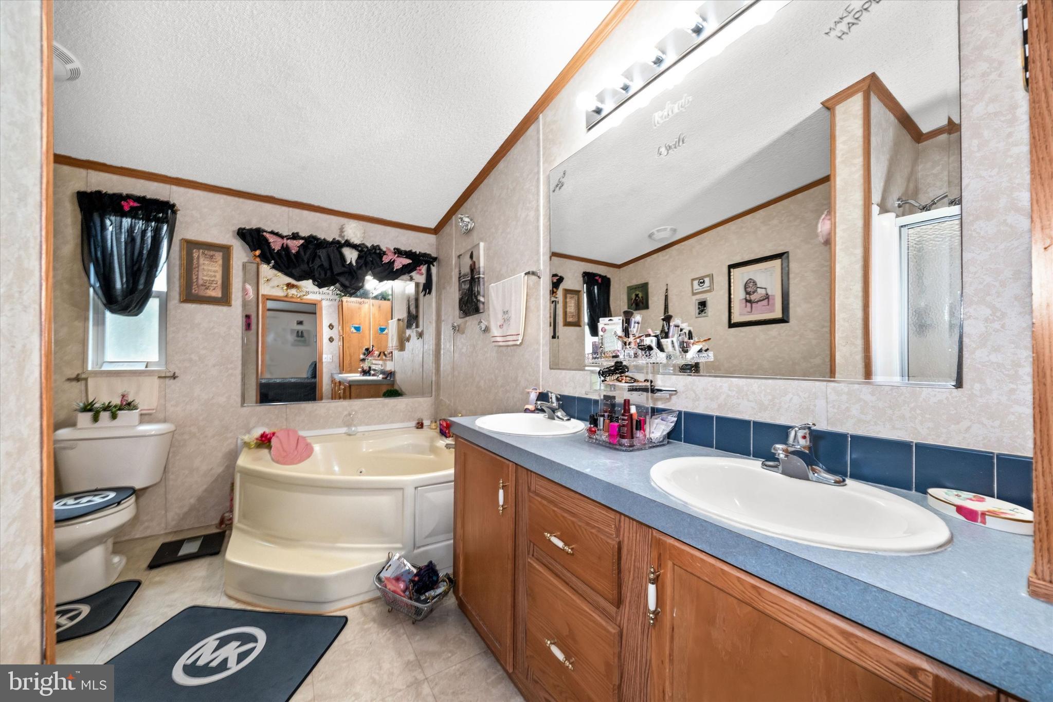 ANGOLA NECK PARK - Residential