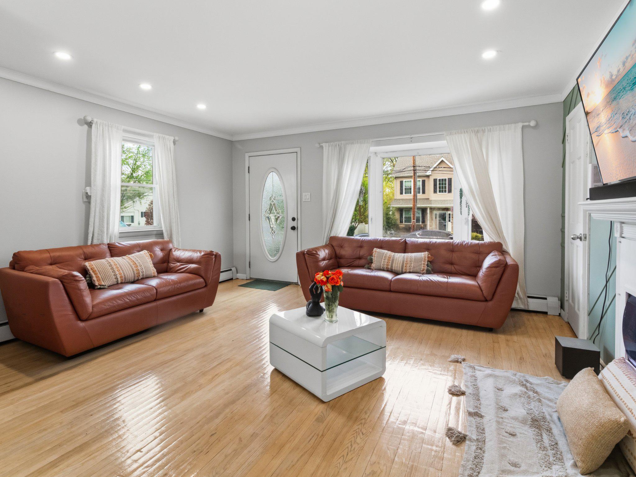 CORNWELL HGTS - Residential