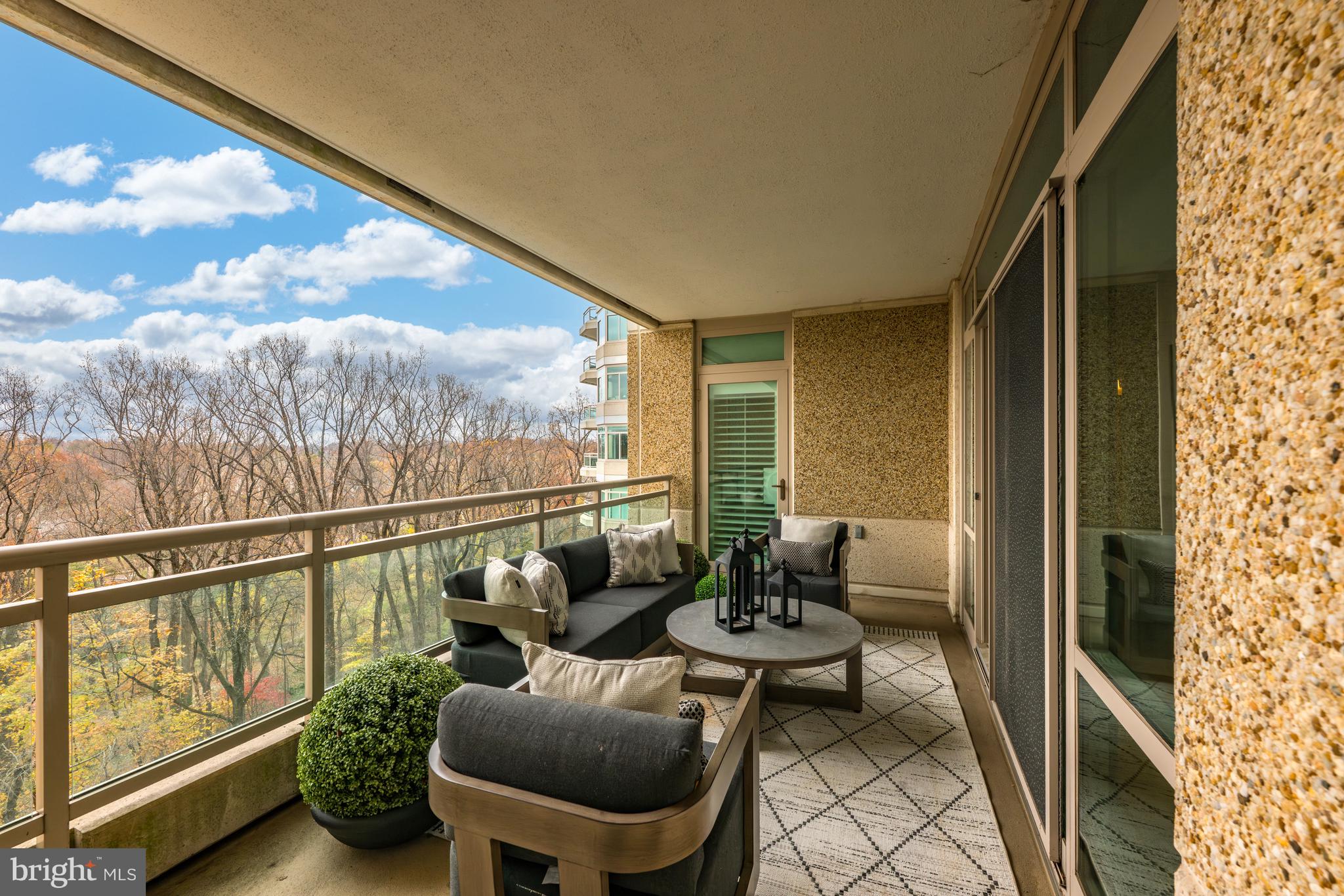 SOMERSET - Residential