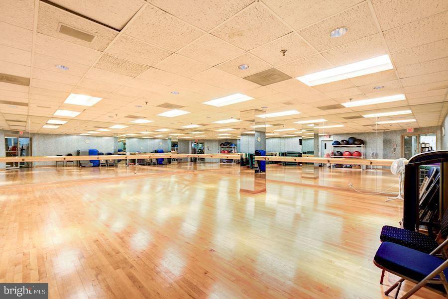 SOMERSET - Residential