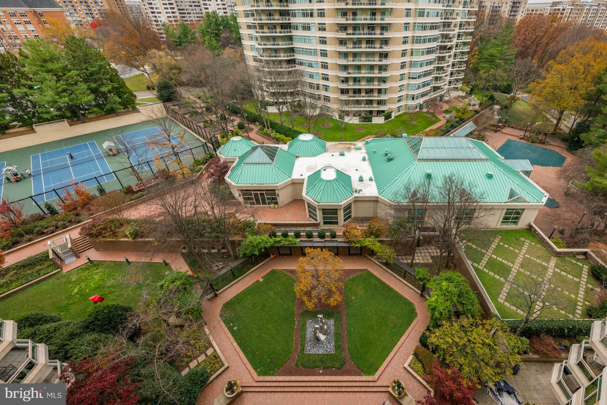 SOMERSET - Residential