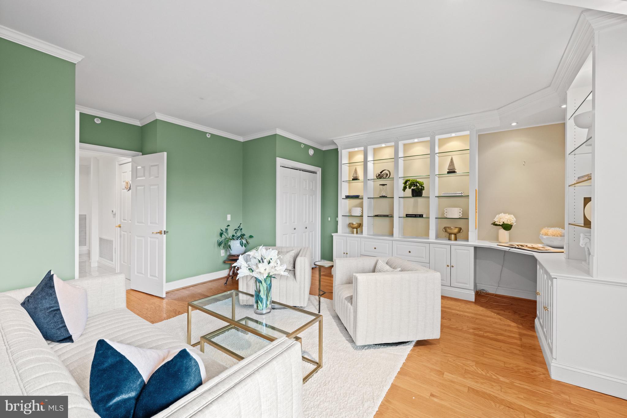 SOMERSET - Residential