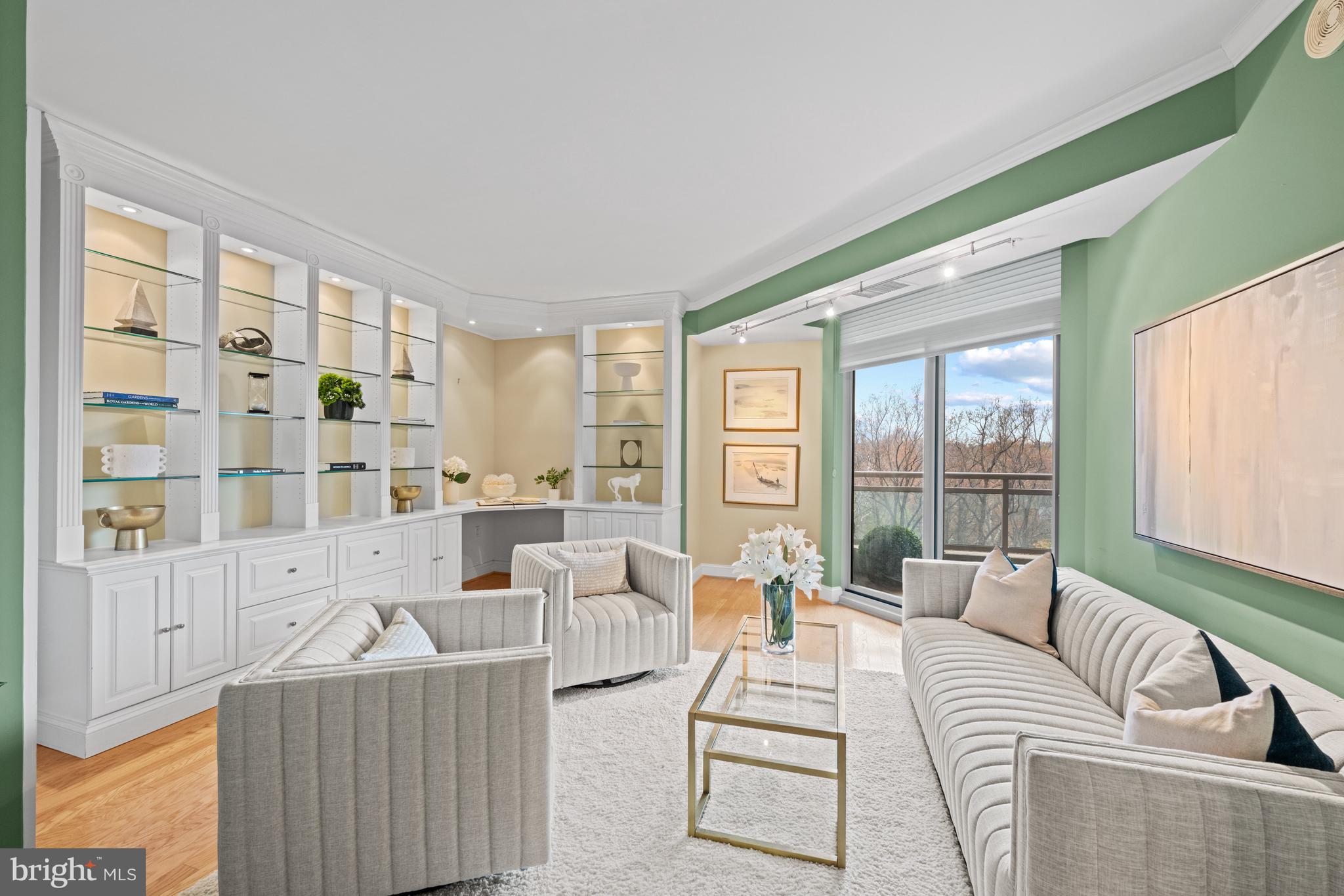 SOMERSET - Residential