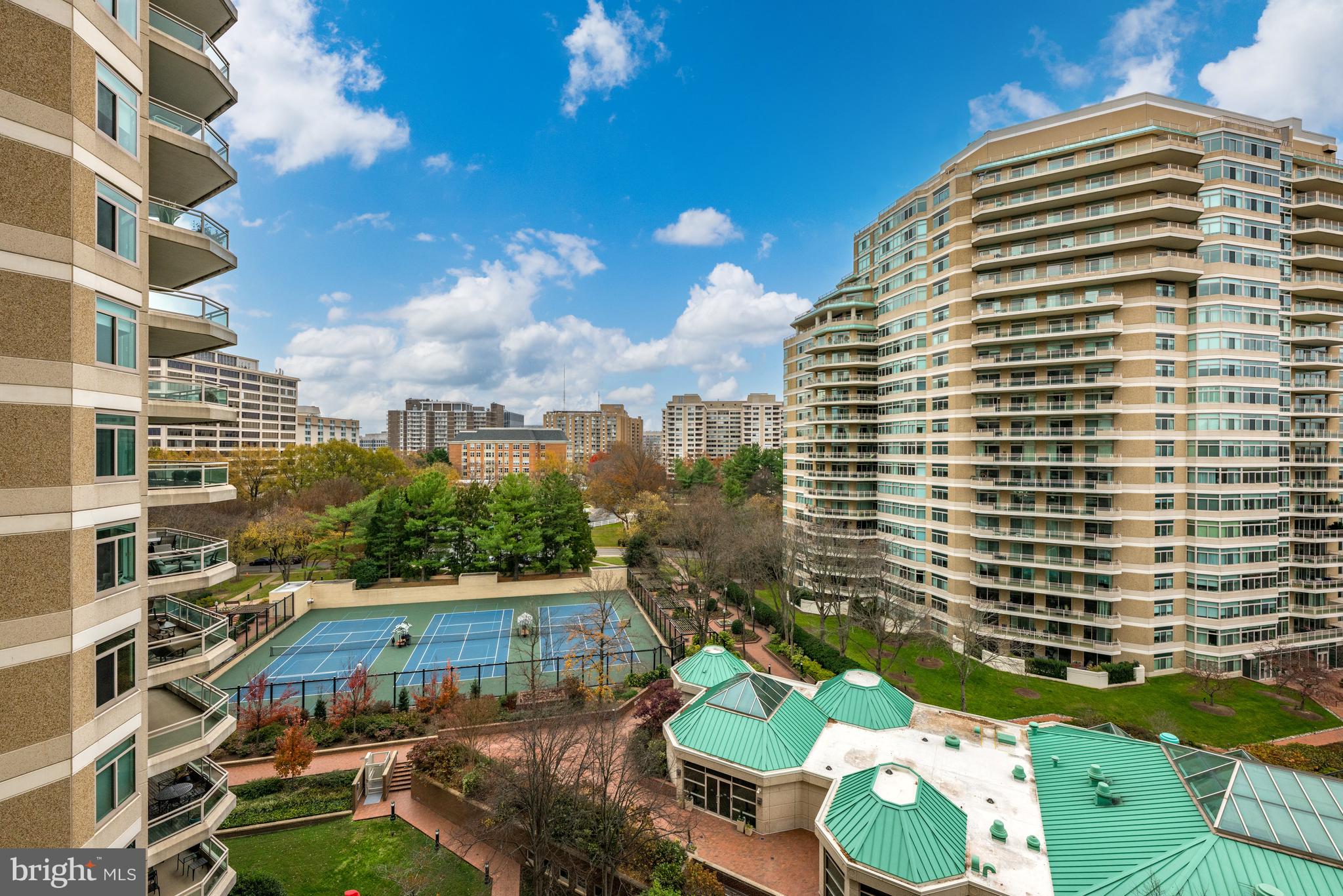 SOMERSET - Residential