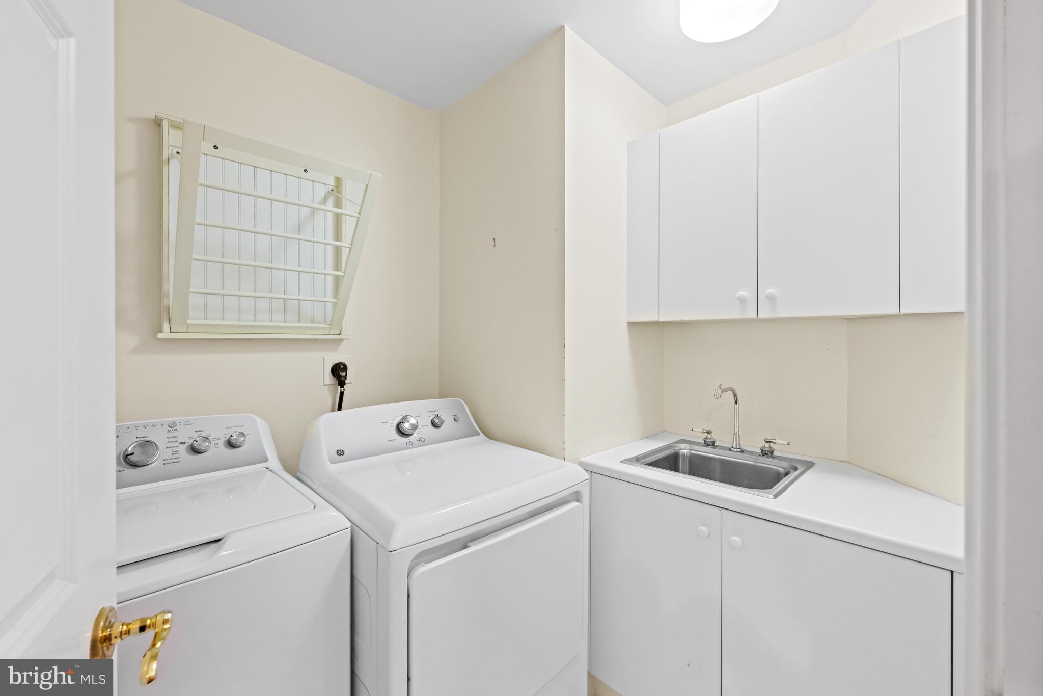 SOMERSET - Residential