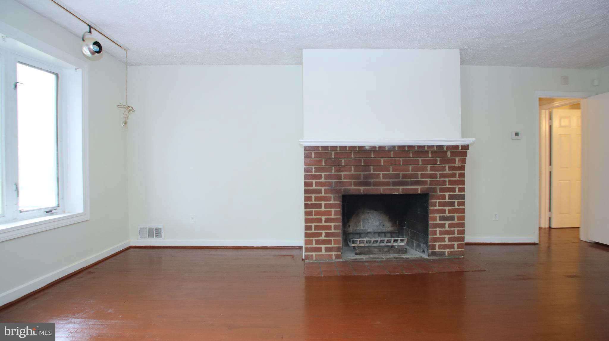 5407 SARGENT ROAD