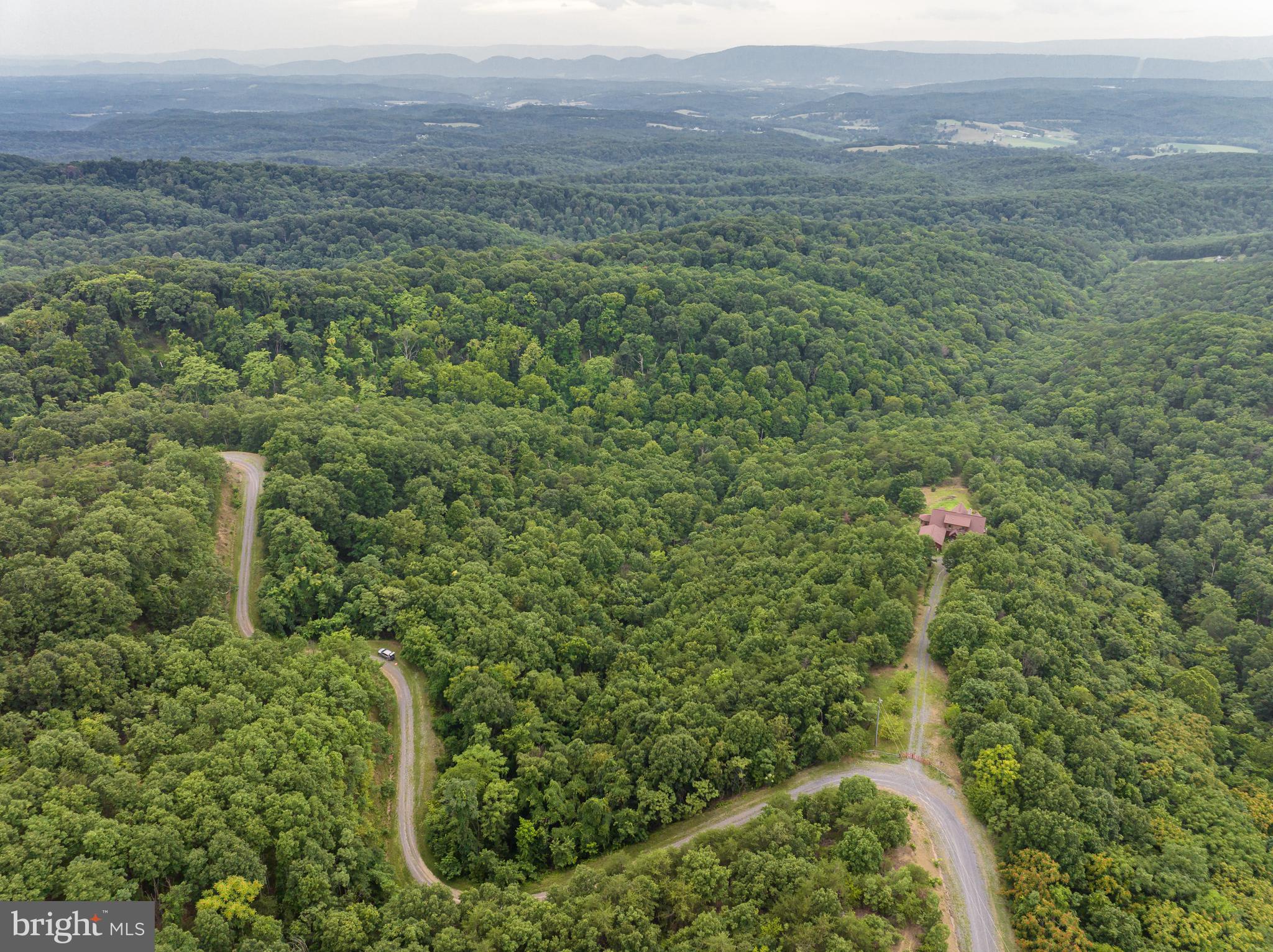 BLUFFS ON THE POTOMAC - Land