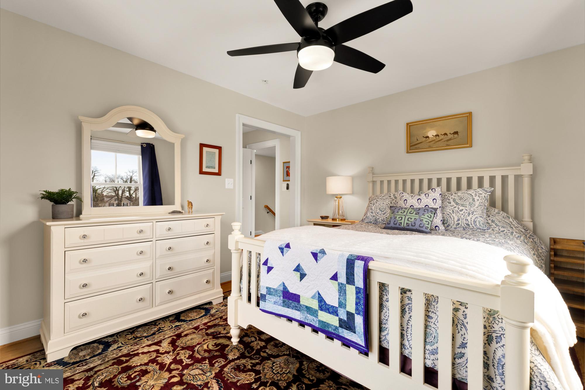 WOODSIDE - Residential