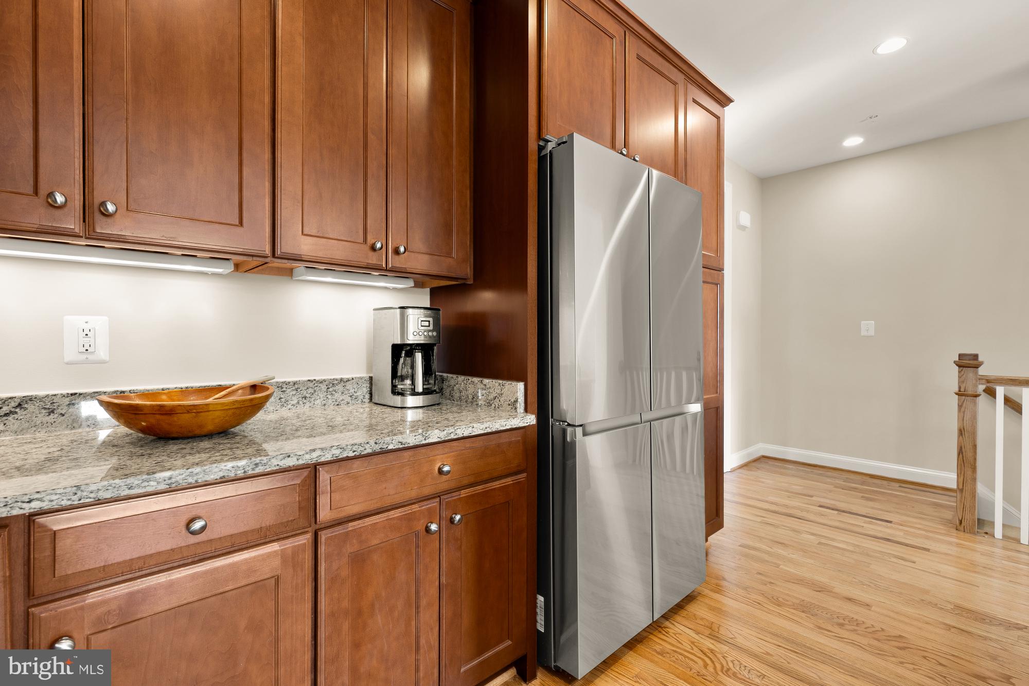 WOODSIDE - Residential