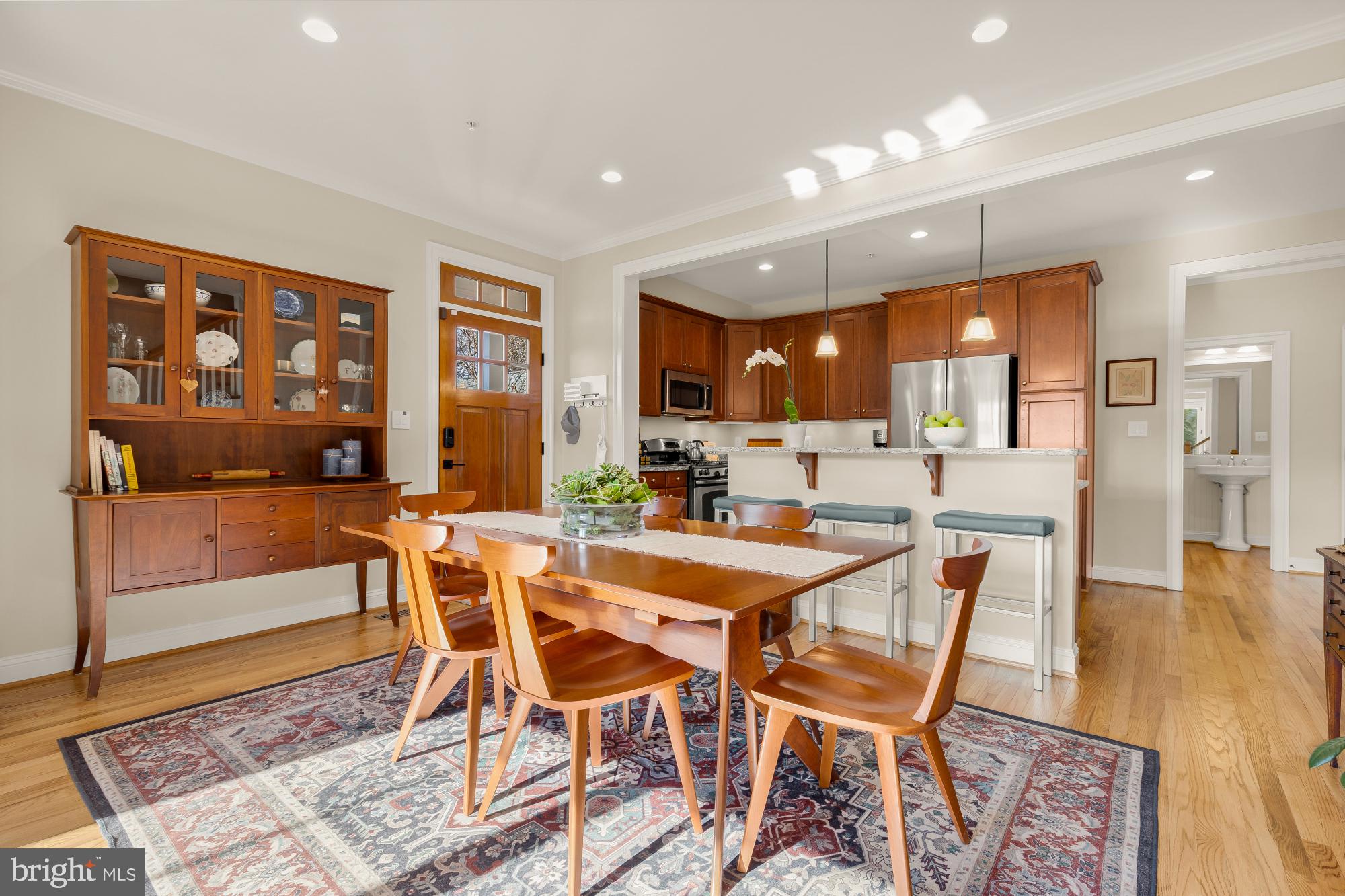 WOODSIDE - Residential