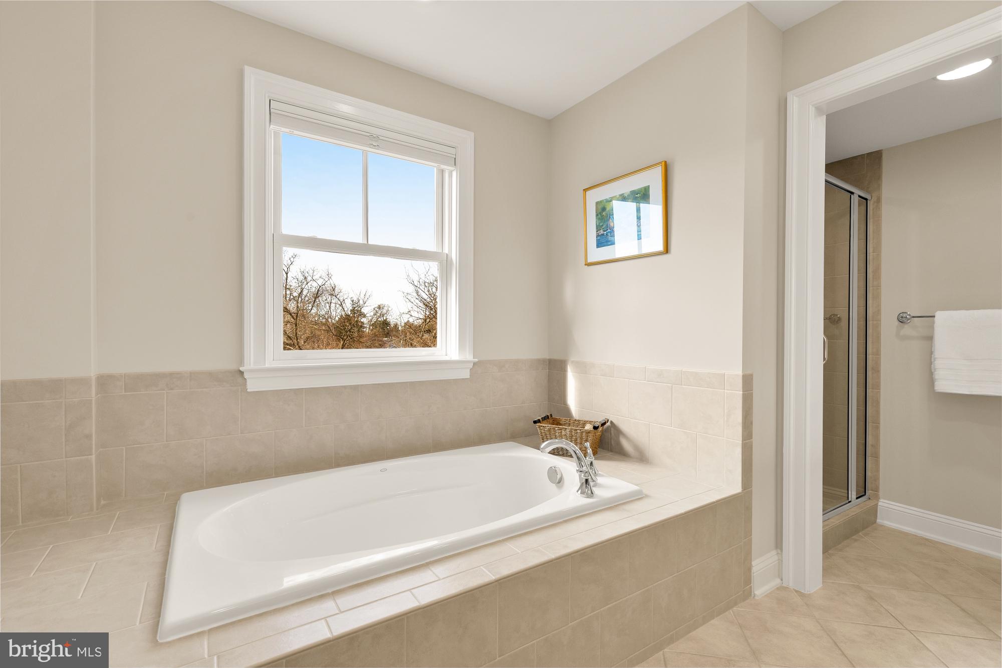 WOODSIDE - Residential