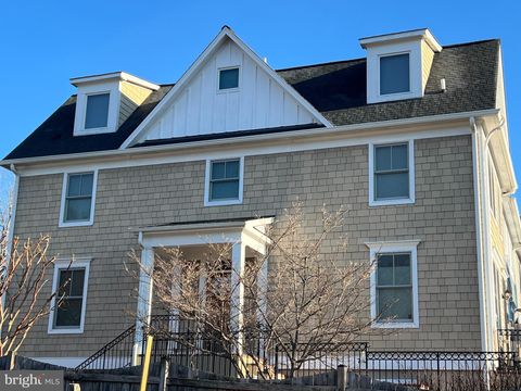 Photo of 8803 Courts Way, SILVER SPRING, MD 20910 (MLS # MDMC2211512)