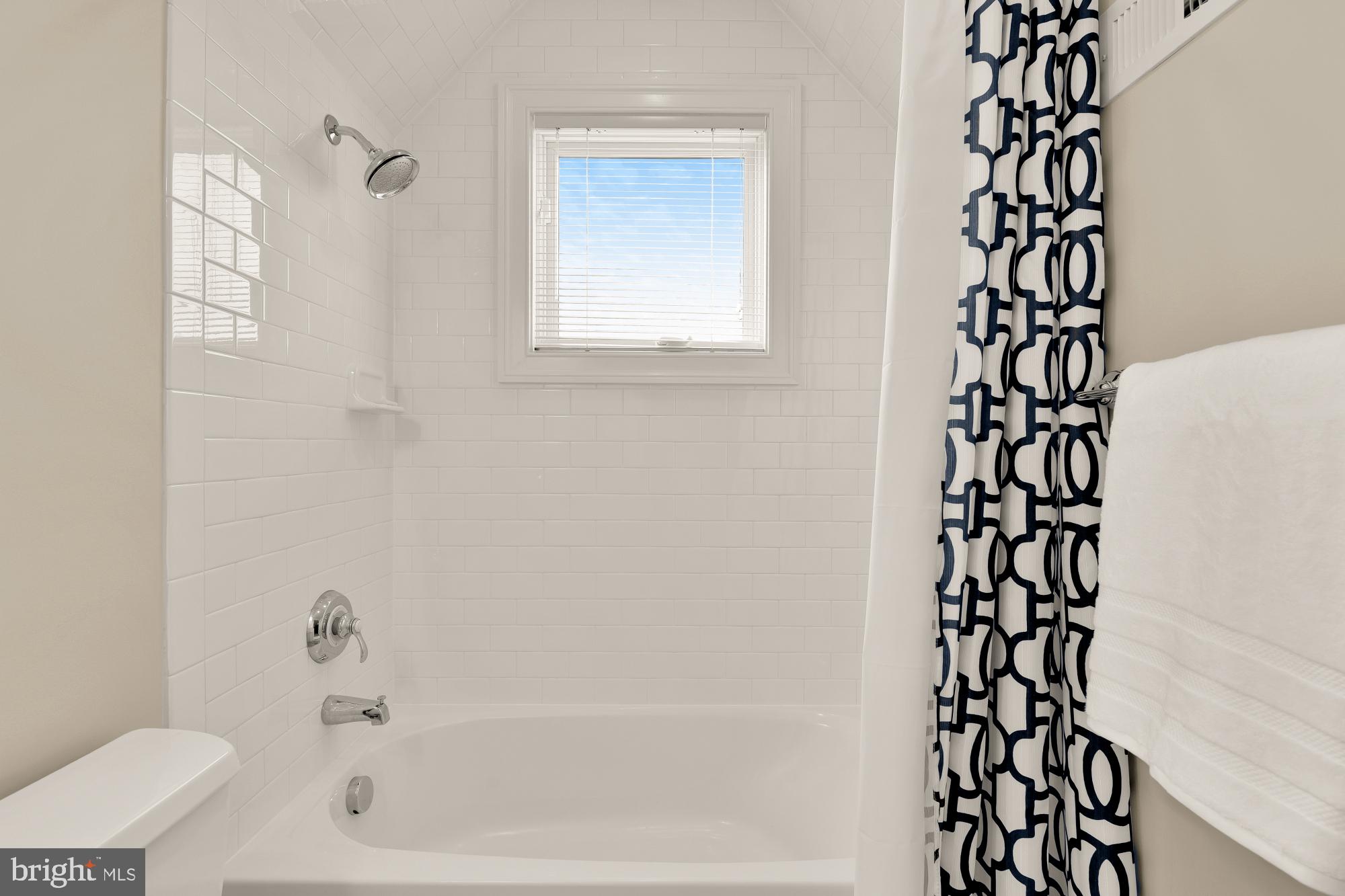 WOODSIDE - Residential