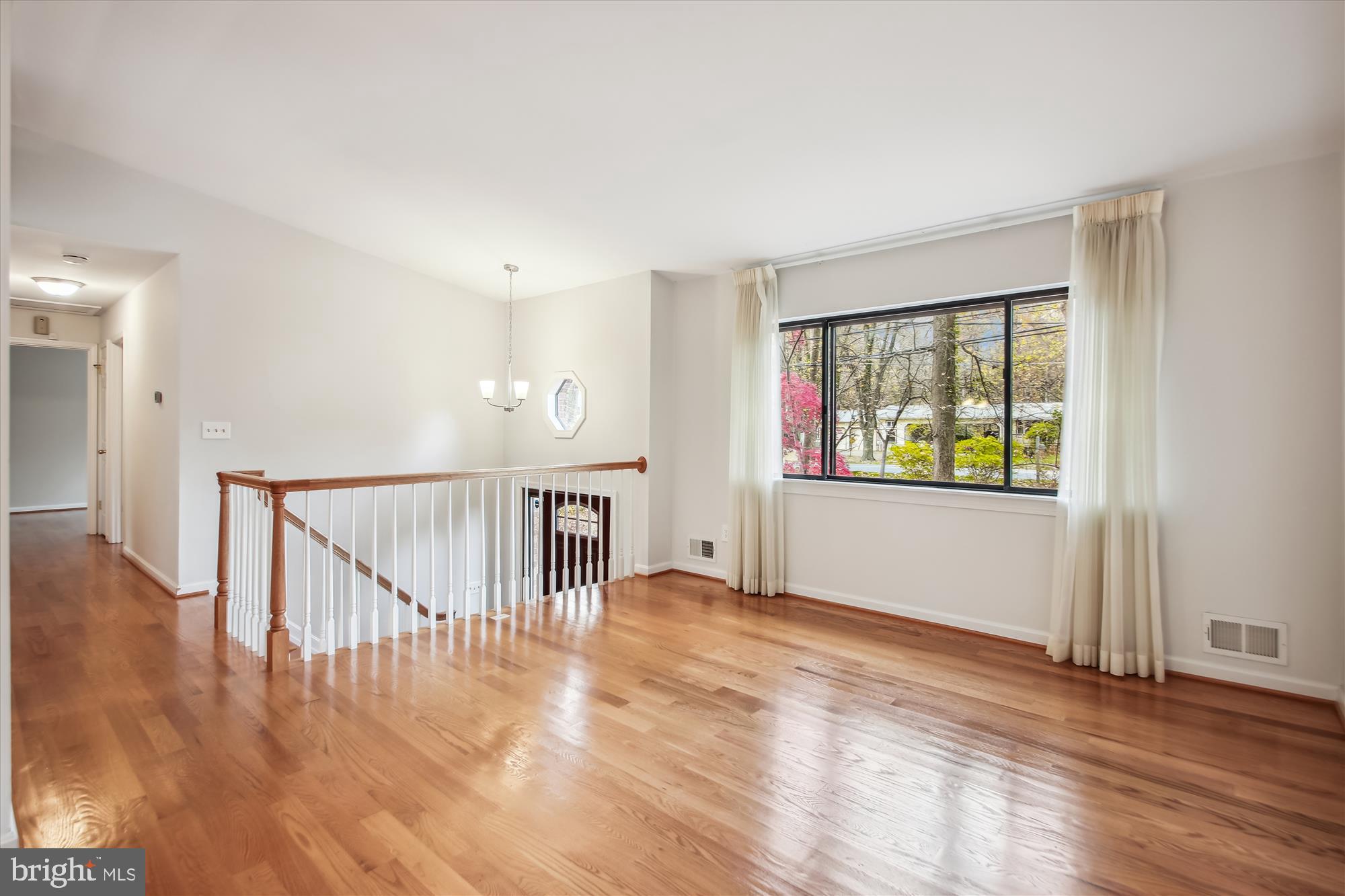 LOCKSLEY - Residential