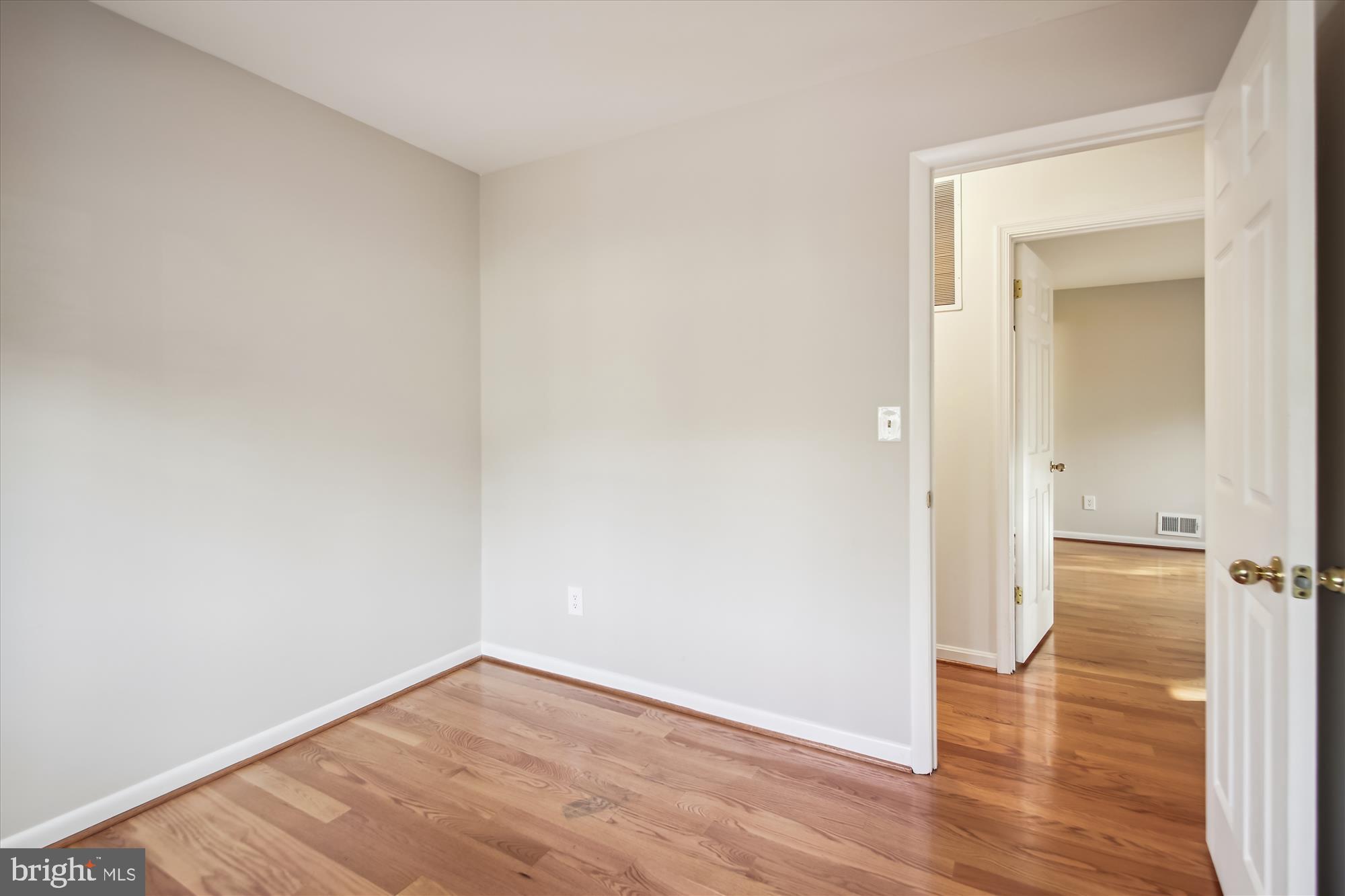 LOCKSLEY - Residential