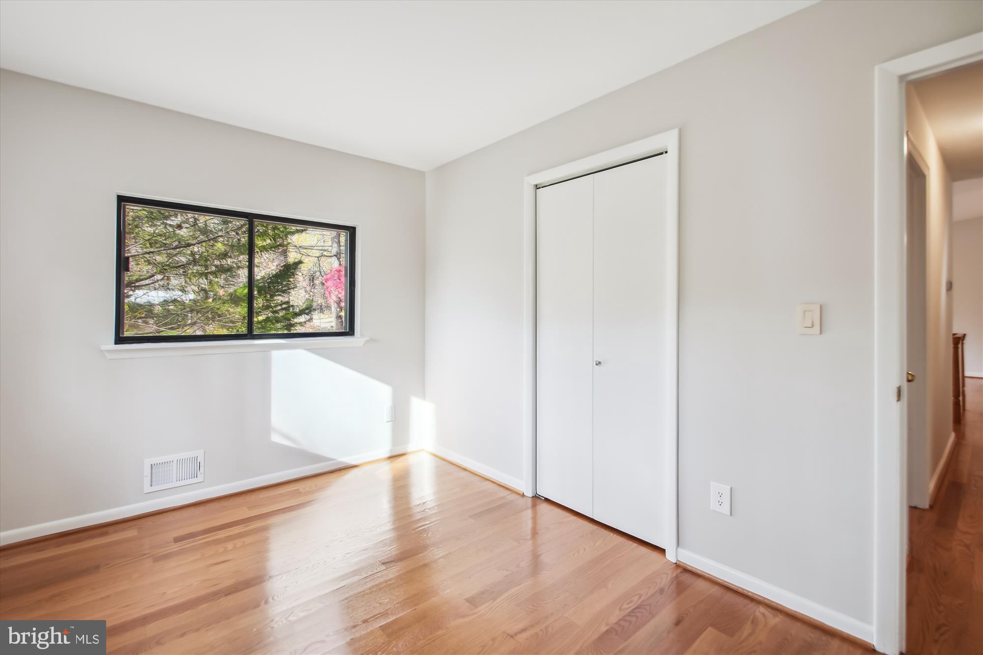 LOCKSLEY - Residential