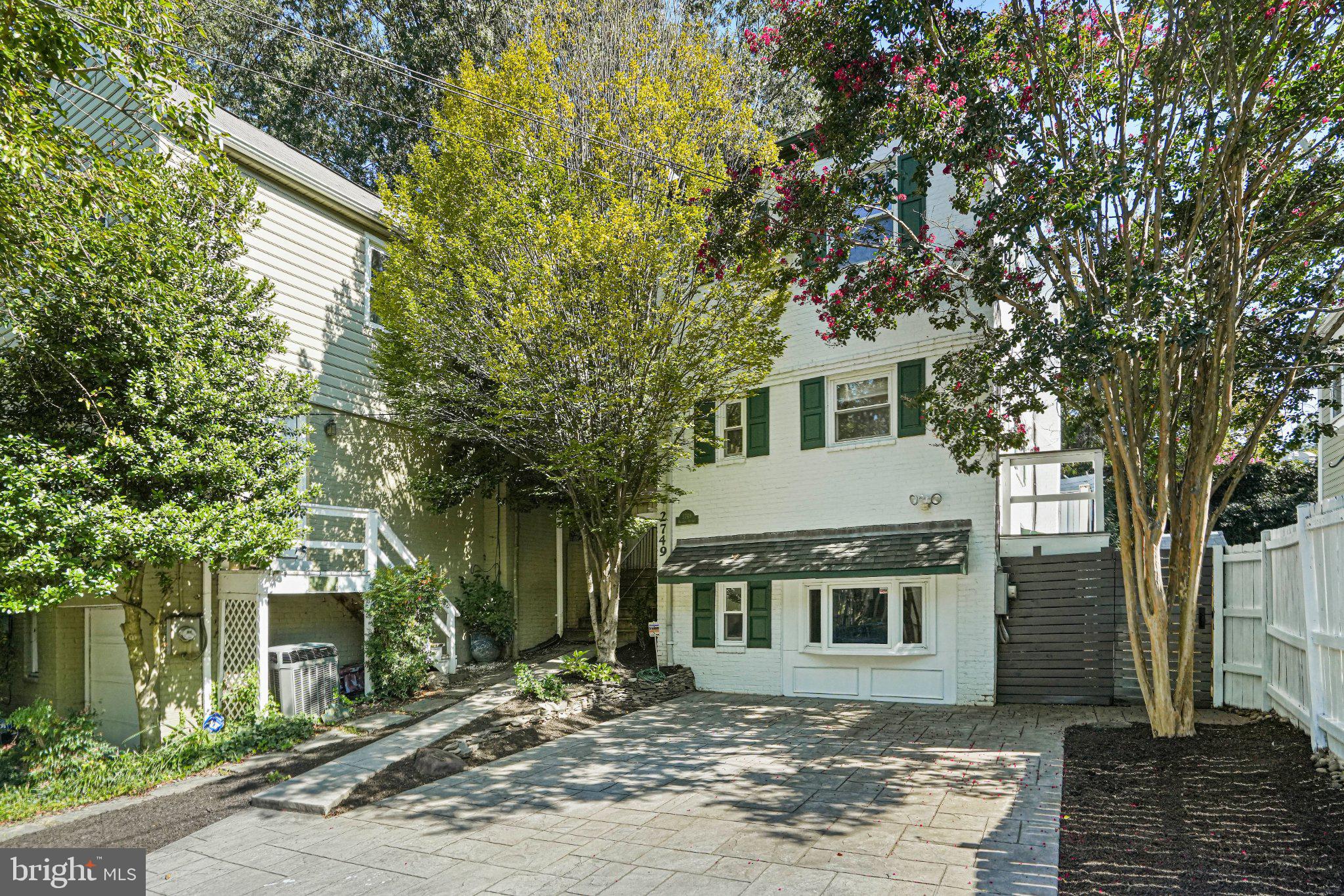 2749 ARIZONA AVENUE NW