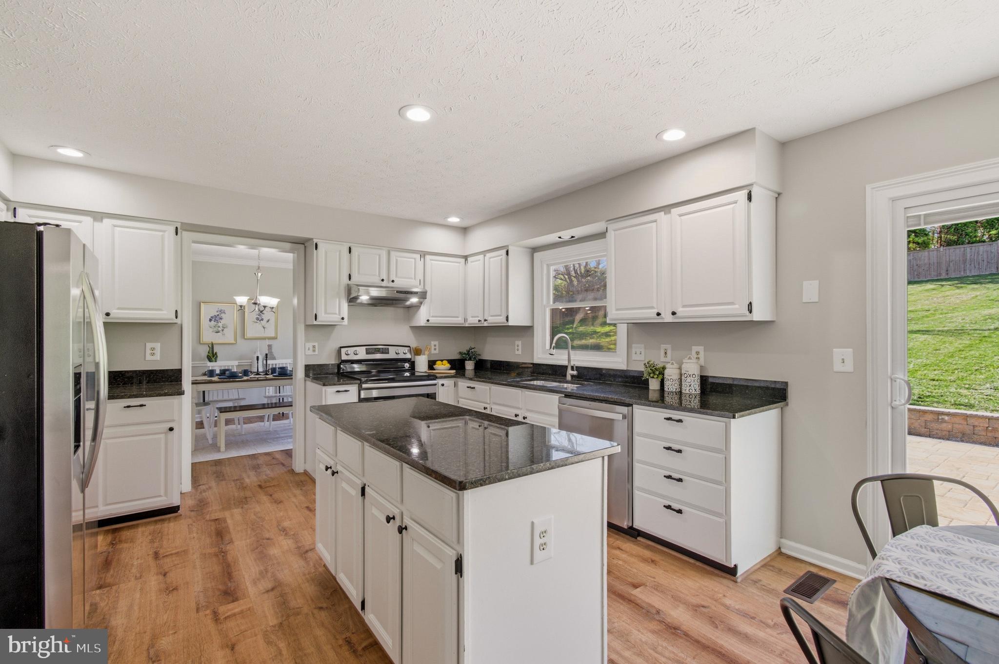 MONTGOMERY MEADOWS - Residential