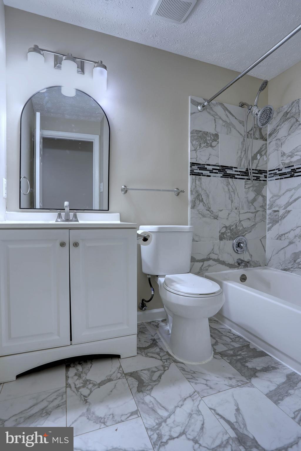 NORTHGATE WOODS - Residential