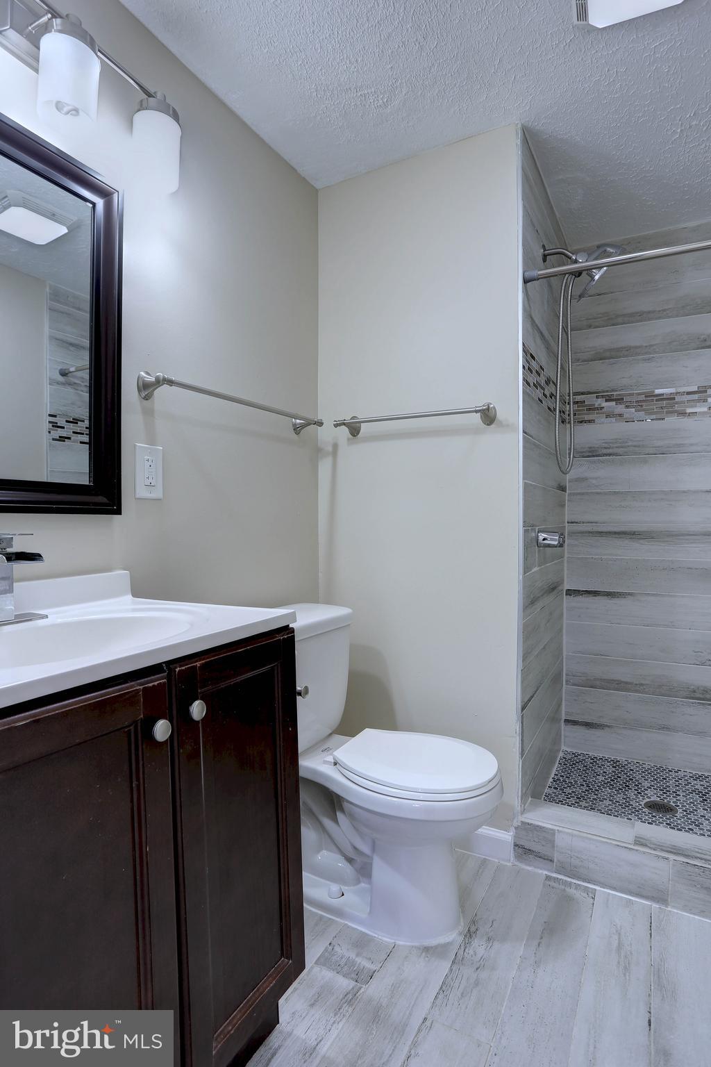 NORTHGATE WOODS - Residential