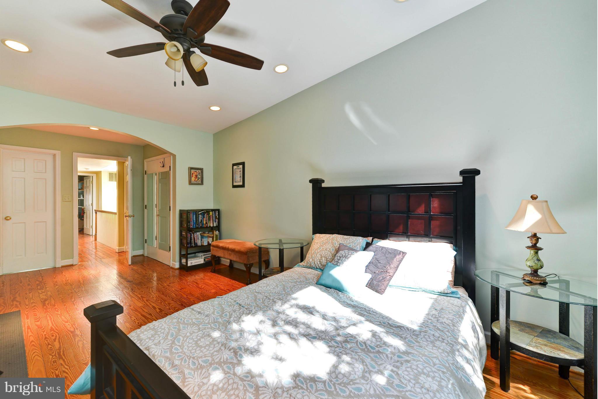 THOMAS SHELTON ESTATE - Residential Lease