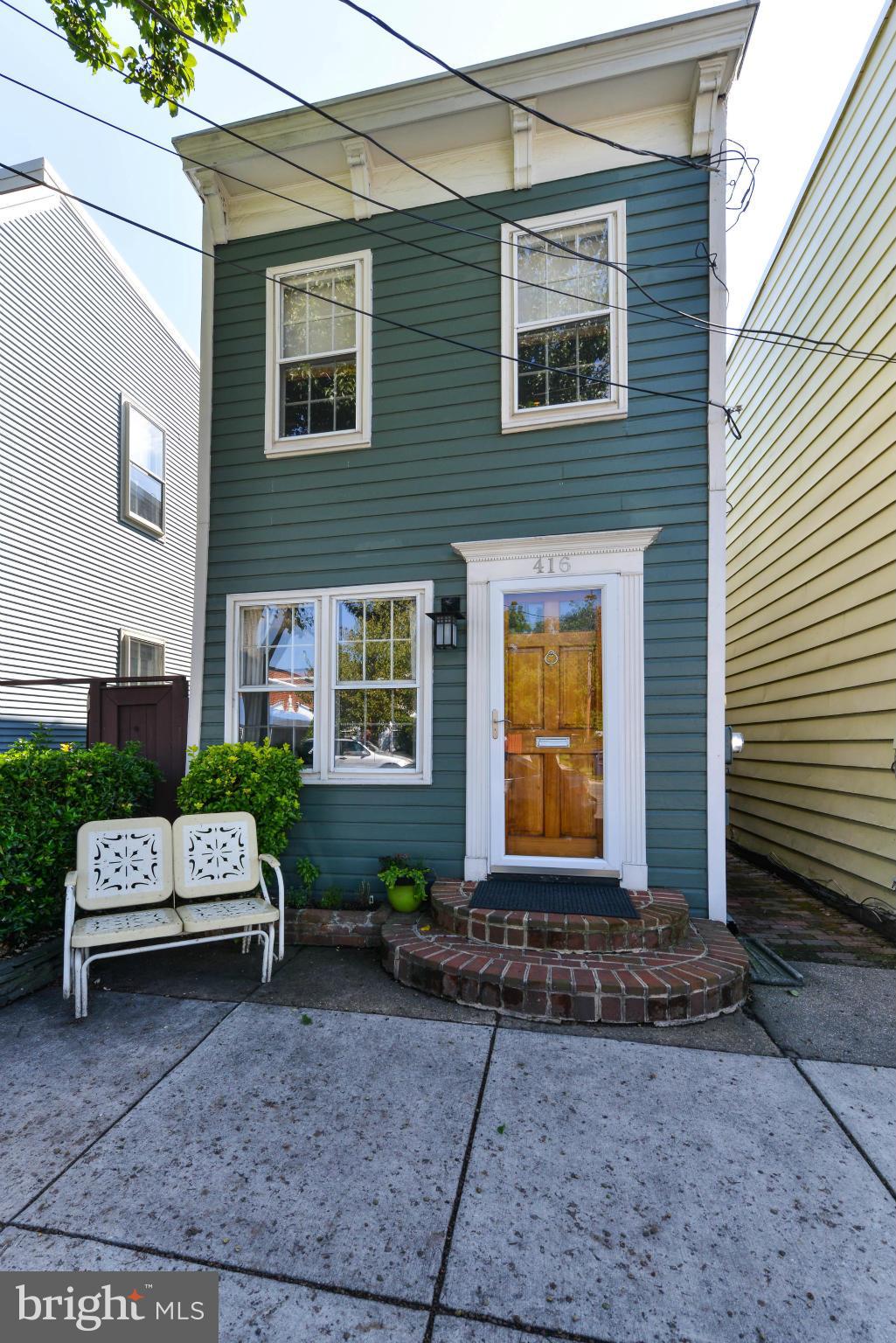 THOMAS SHELTON ESTATE - Residential Lease