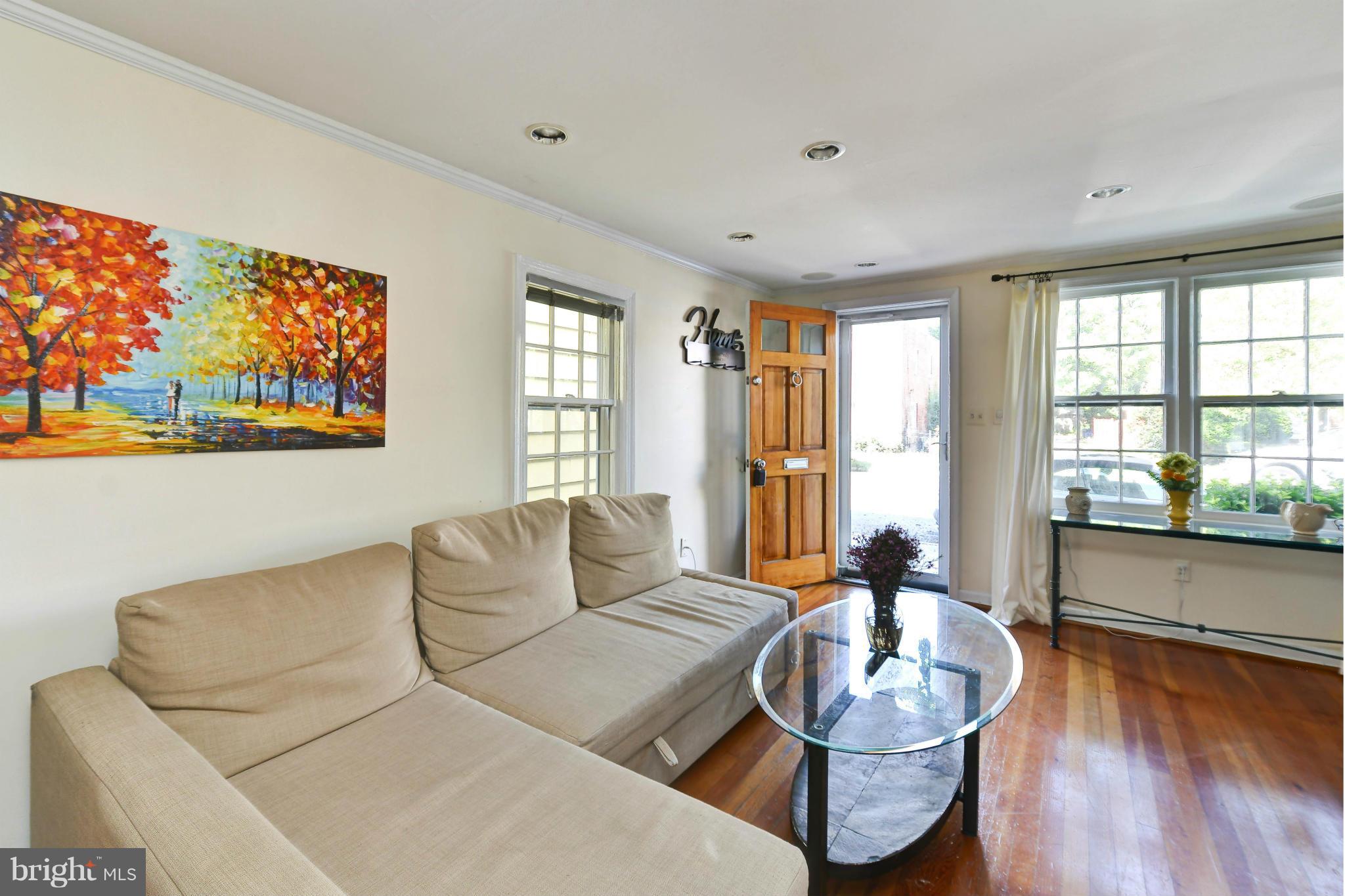 THOMAS SHELTON ESTATE - Residential Lease