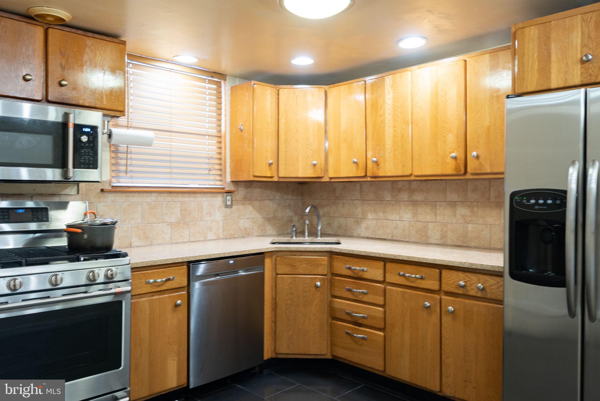 GOSHEN TERR - Residential