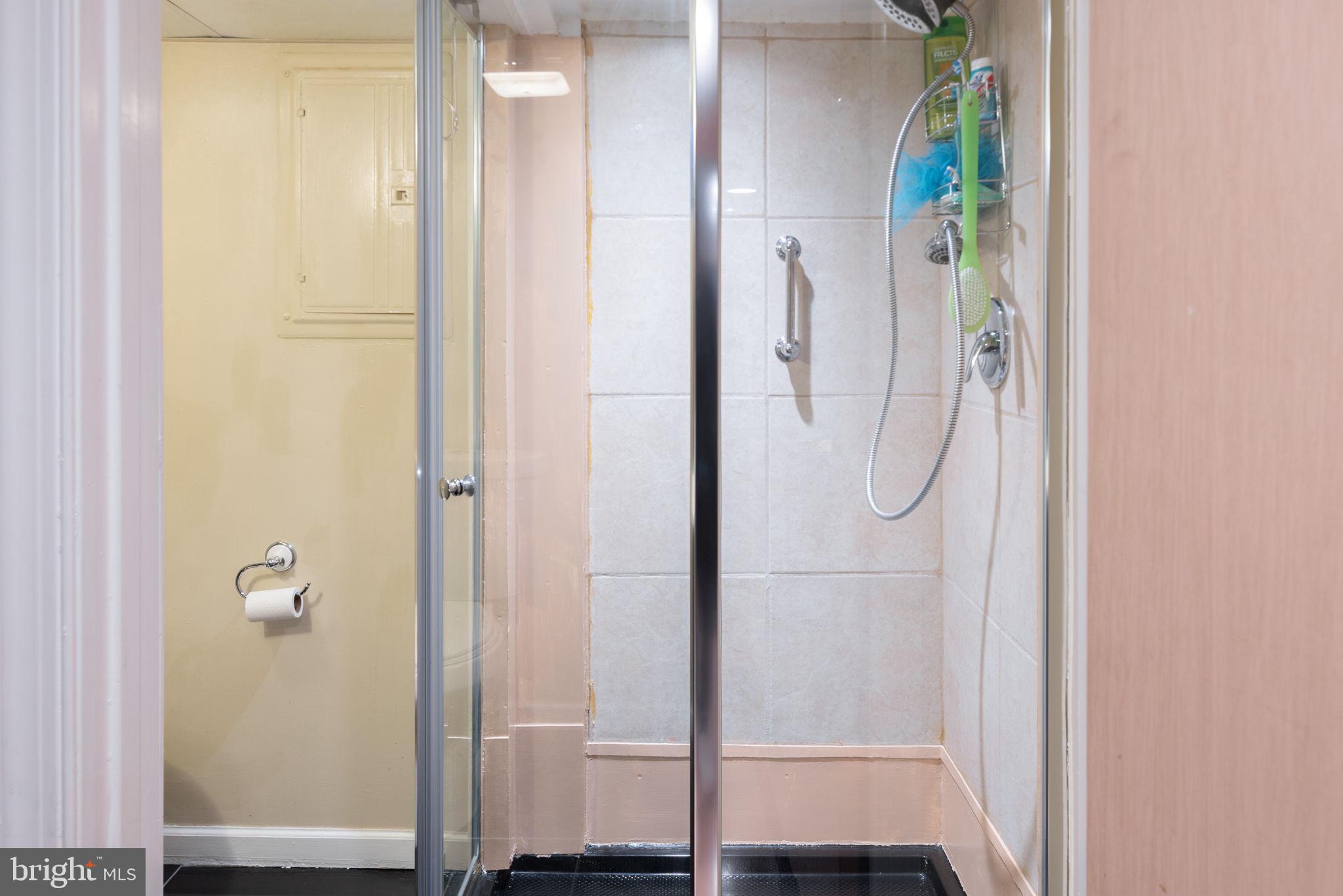 GOSHEN TERR - Residential