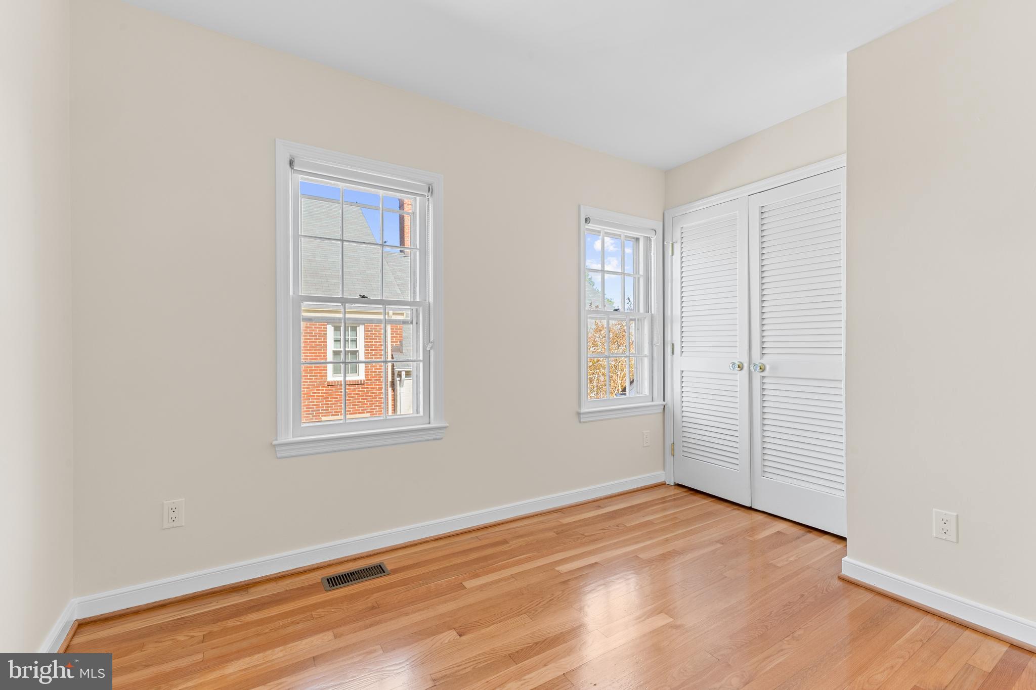 VIRGINIA VILLAGE - Residential