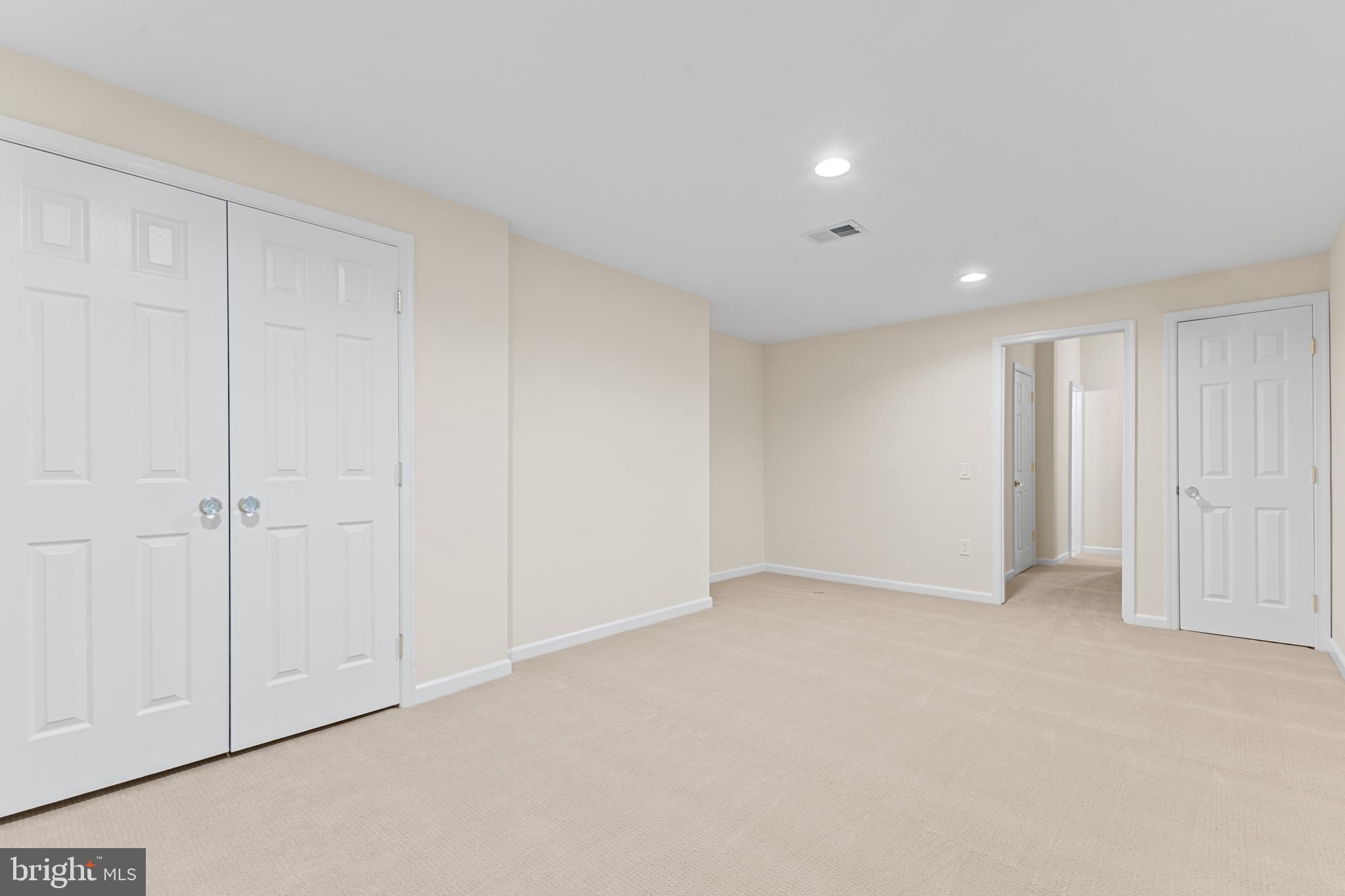 VIRGINIA VILLAGE - Residential