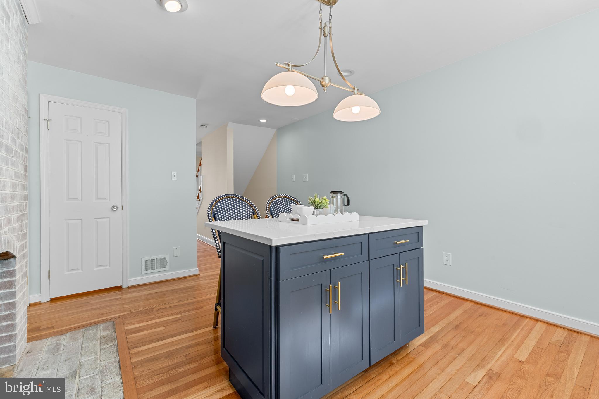 VIRGINIA VILLAGE - Residential