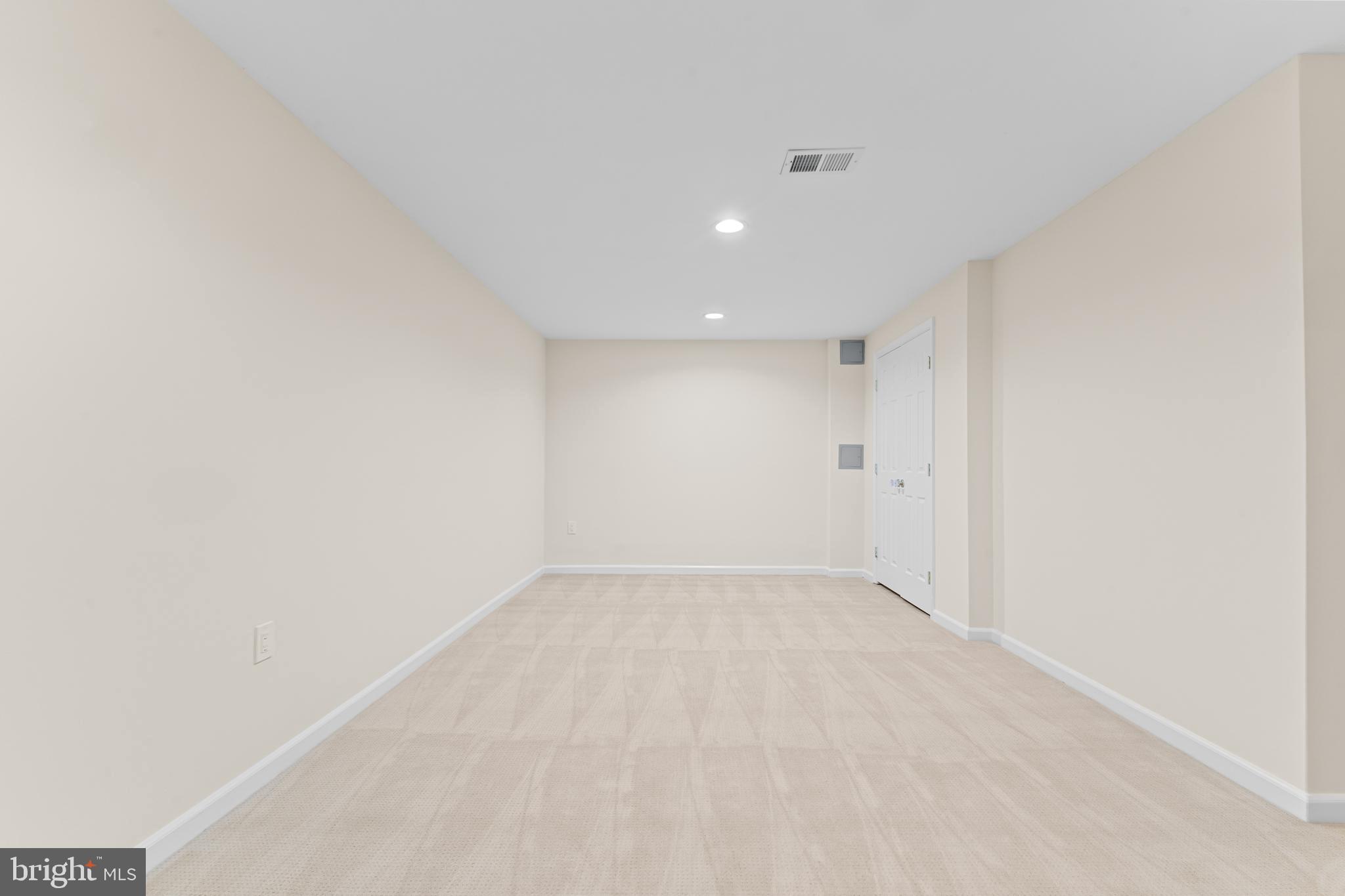 VIRGINIA VILLAGE - Residential