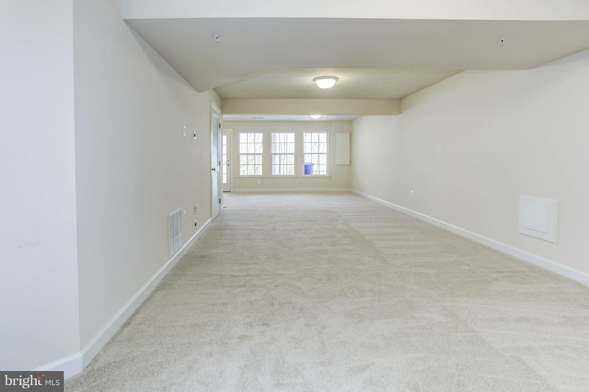 VILLAGES OF URBANA - Residential Lease