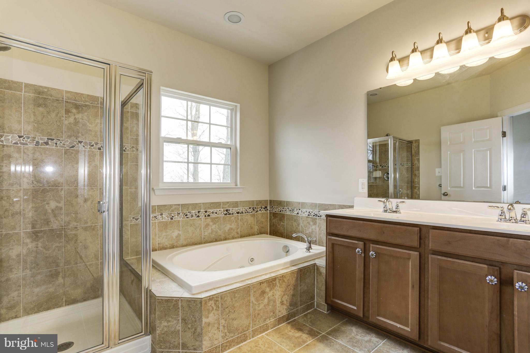 VILLAGES OF URBANA - Residential Lease