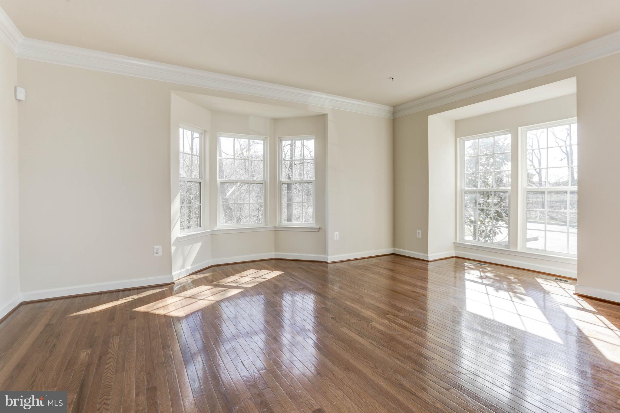 VILLAGES OF URBANA - Residential Lease