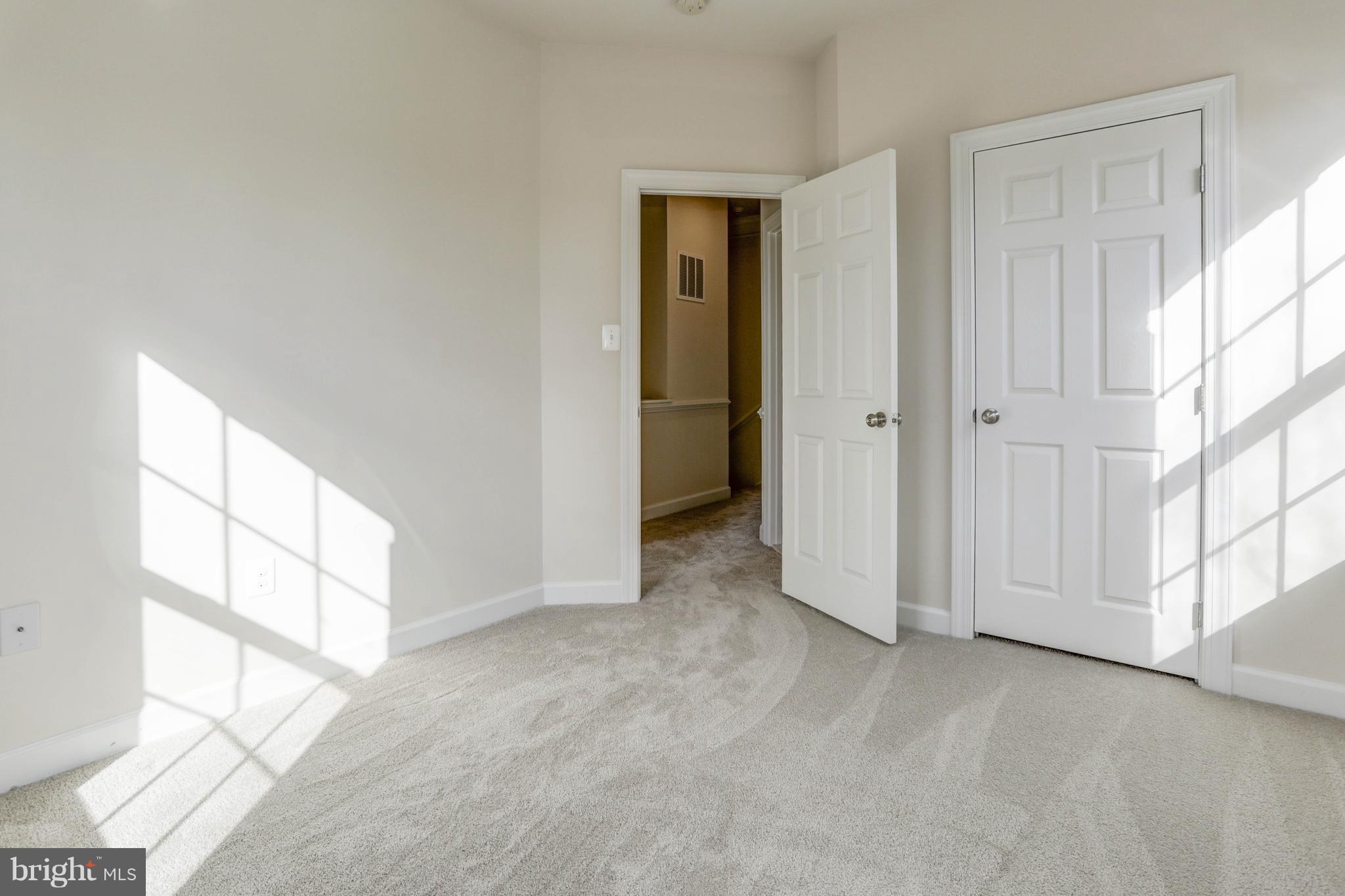 VILLAGES OF URBANA - Residential Lease