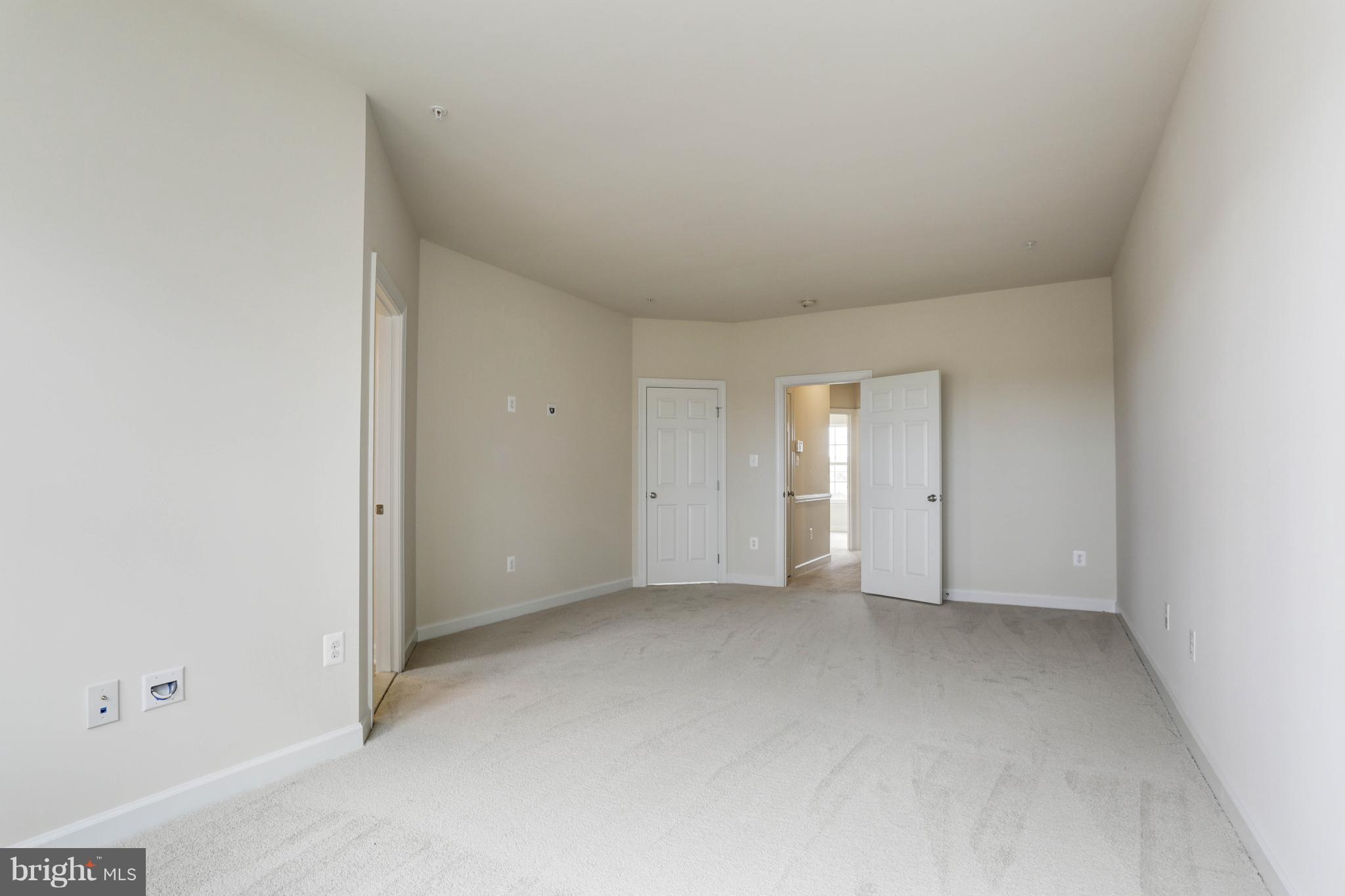 VILLAGES OF URBANA - Residential Lease