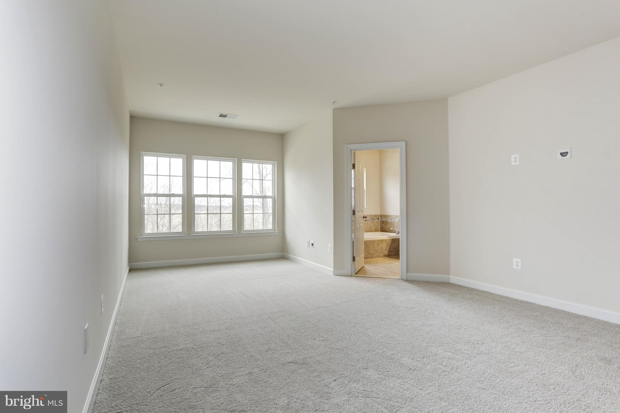 VILLAGES OF URBANA - Residential Lease