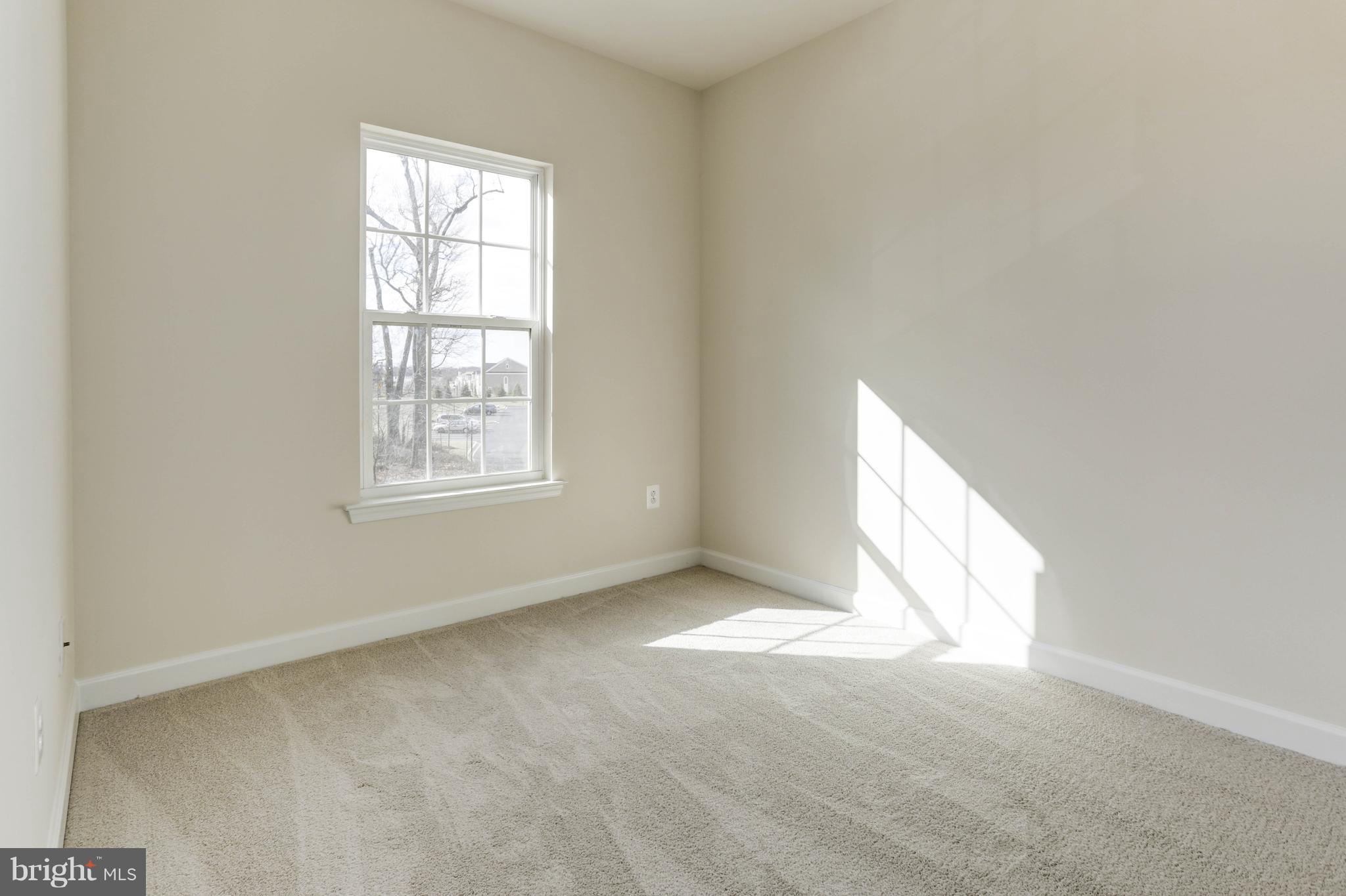 VILLAGES OF URBANA - Residential Lease