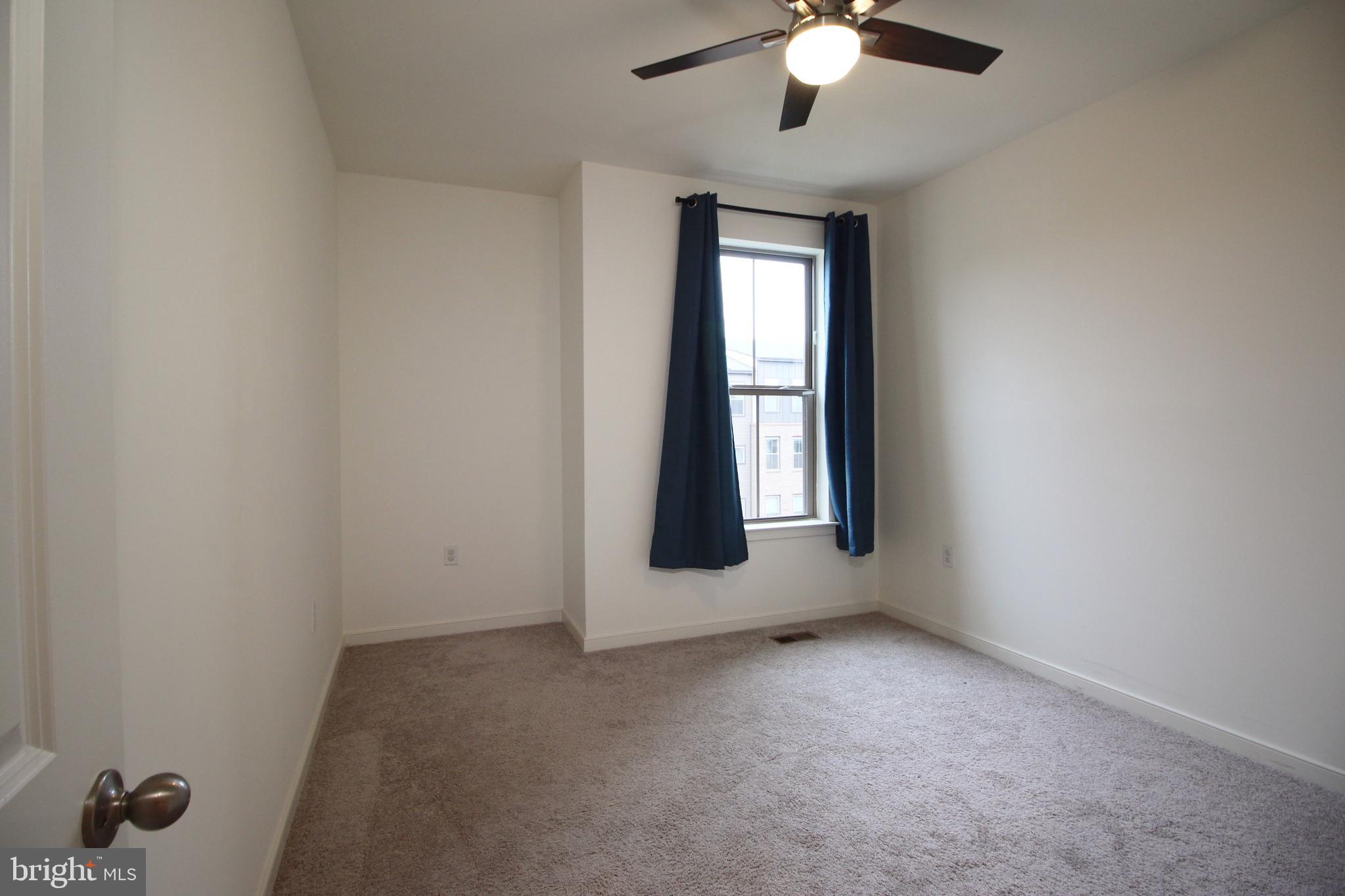 REGAL CHASE - Residential